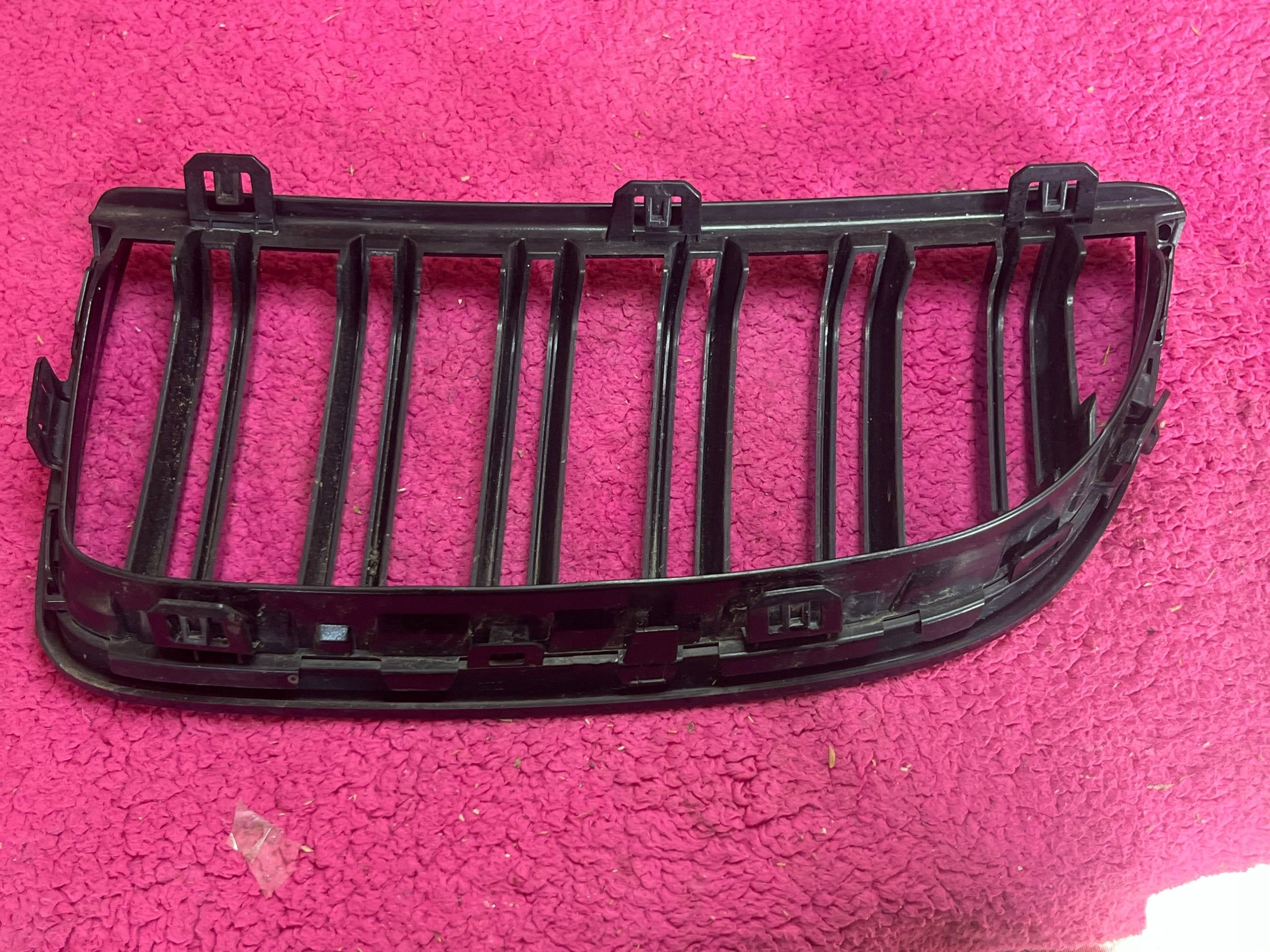 grill front right side kidney grille BMW 3 E90 E91 11CFDA0302