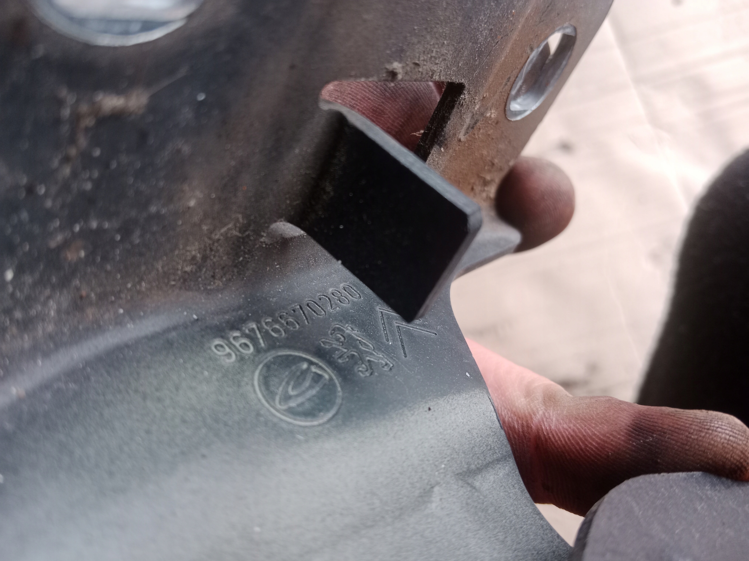 hinge bonnets PEUGEOT 508 9676670280