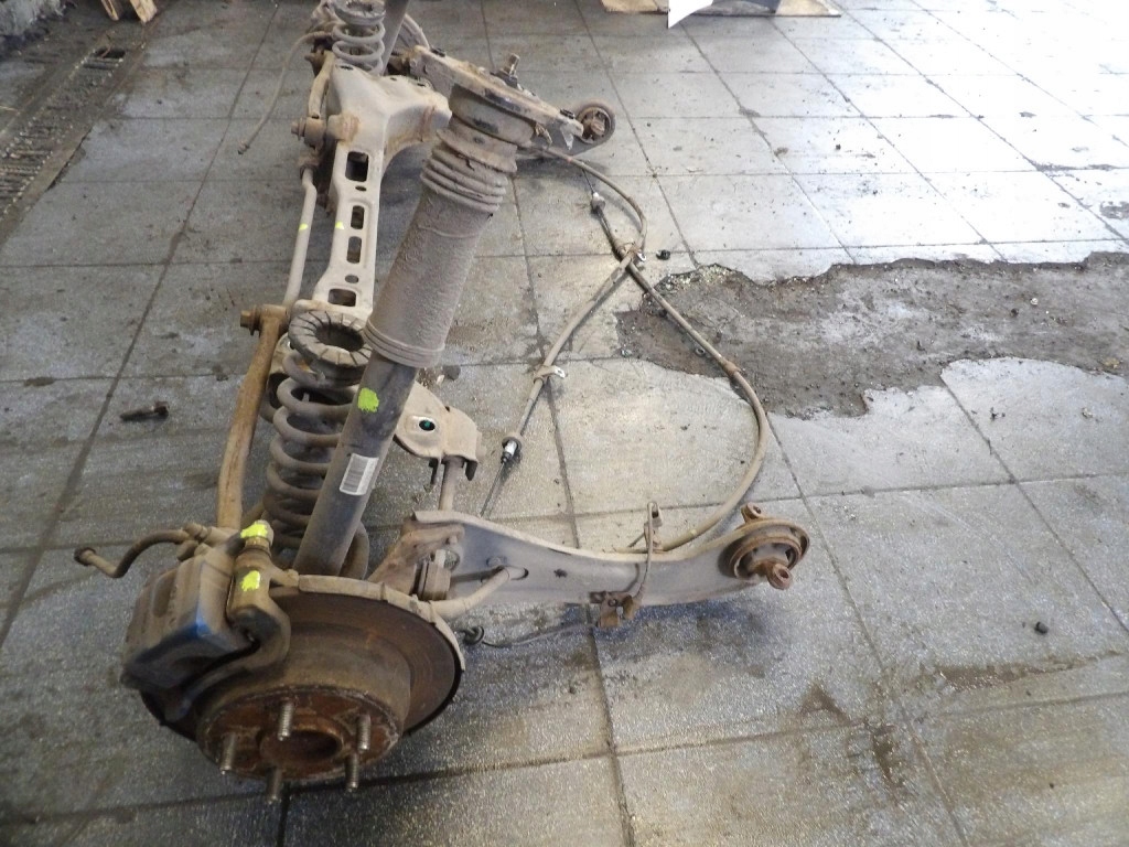 HYUNDAI IX35 1.7CRDI axis rear sider