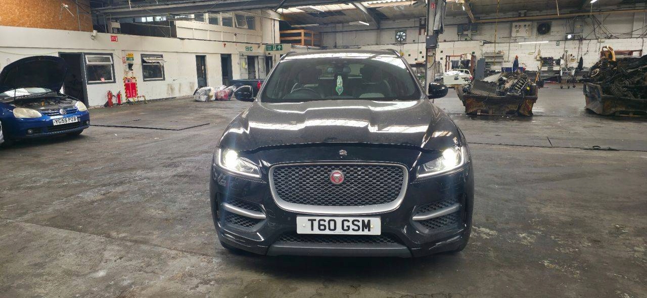 front complete Jaguar F-Pace X761 2017 HK8M17B971DB