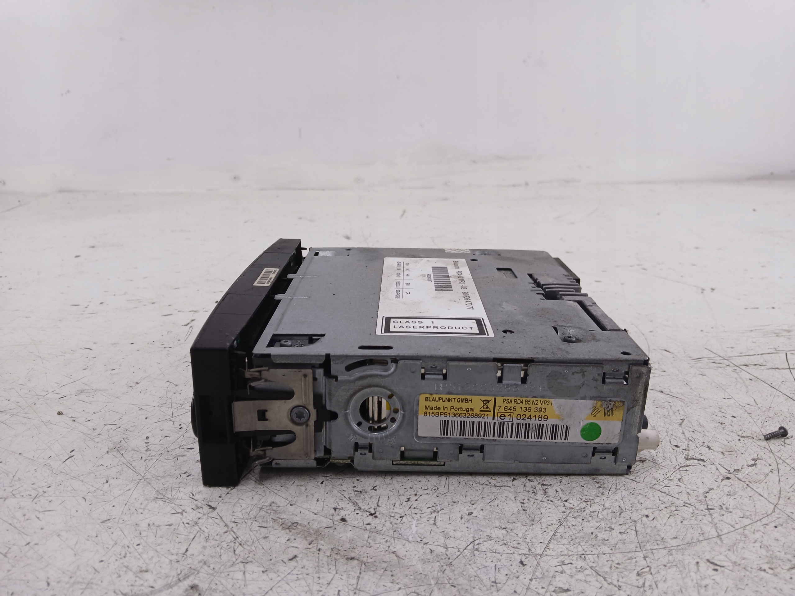 CITROEN C4 et RADIO Fabrique CD 9660647077