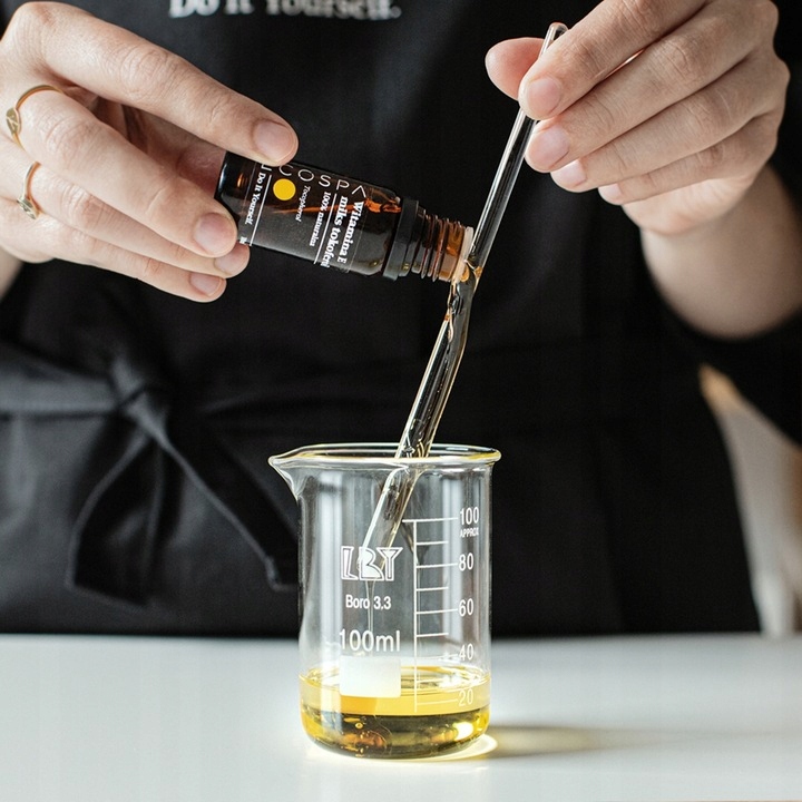 KOSMETYCZNA WITAMINA E MIKS NATURLANYCH TOKOFEROLI T70 MŁODOŚĆ 10 ML ECOSPA EAN (GTIN) 5901797507084