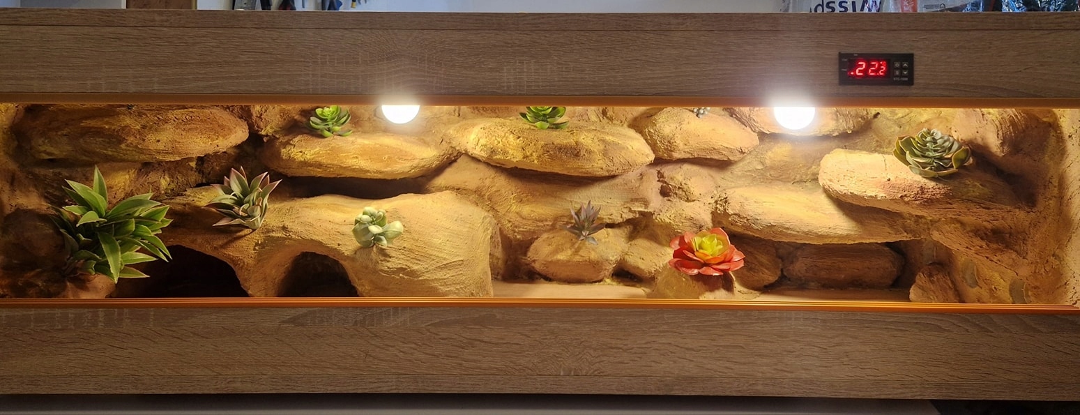 Pouštní Terárium Pro Gekona 120x40x40 Na Zakázku S Aranžováním A Vybavením