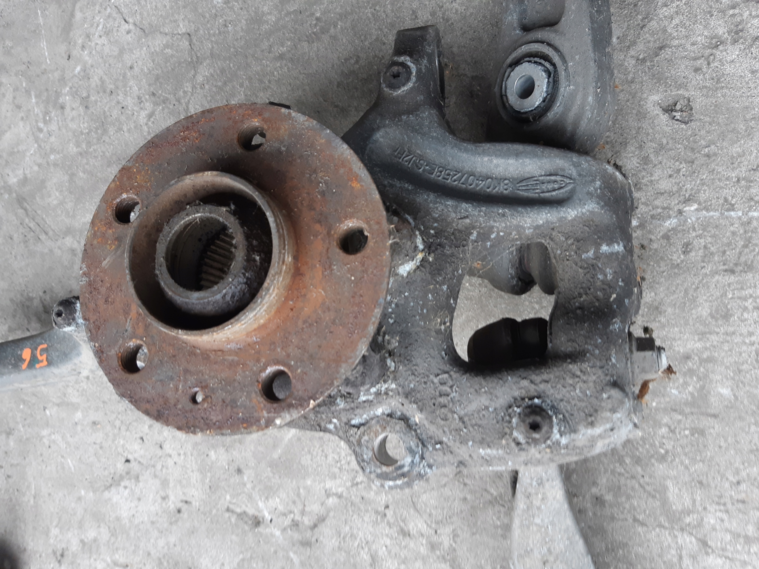 AUDI A4 B8 A5 8T A6 C7 A7 swing right right front 8K0407258E