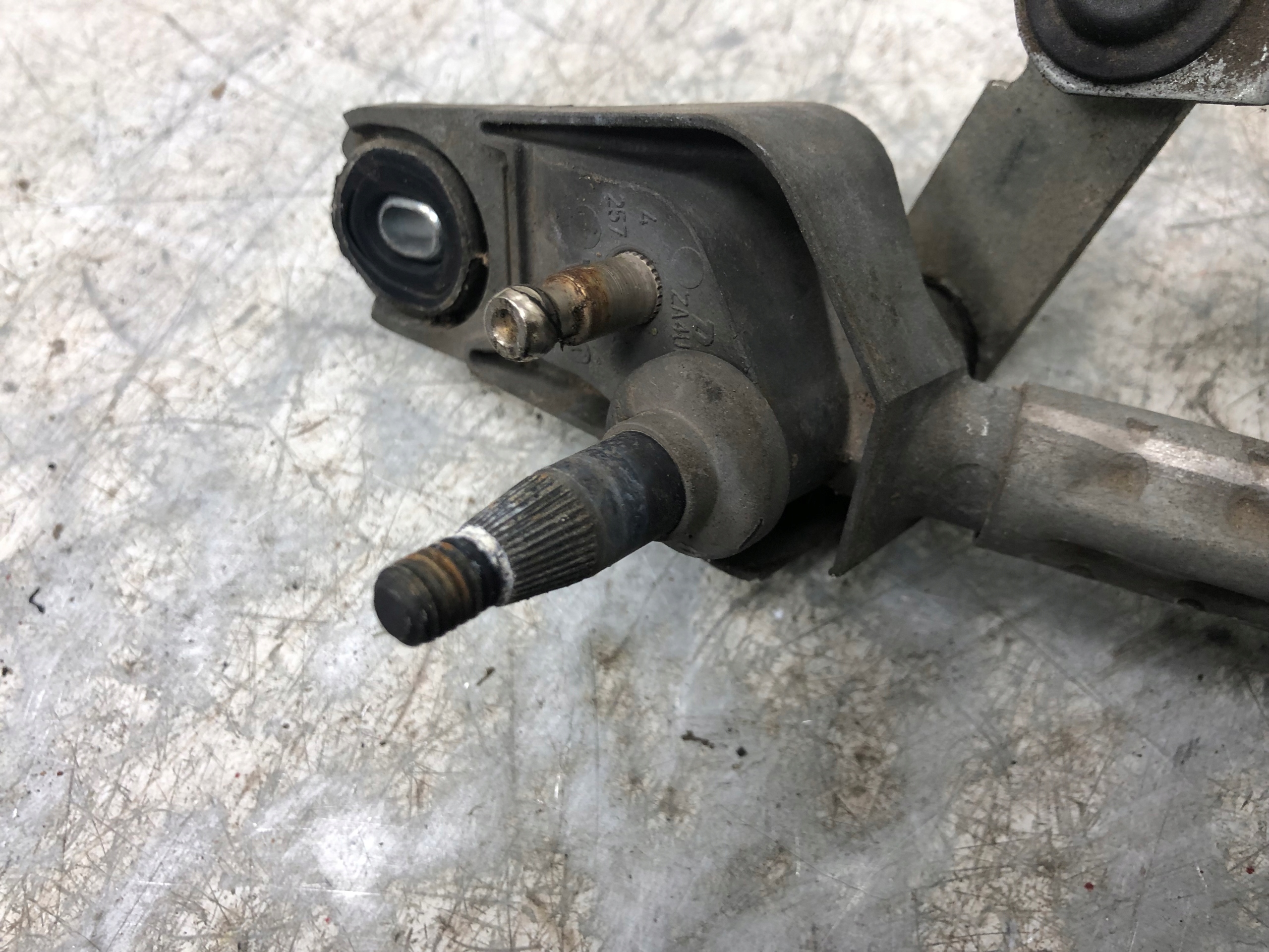 wiper mechanism front TOYOTA AYGO and