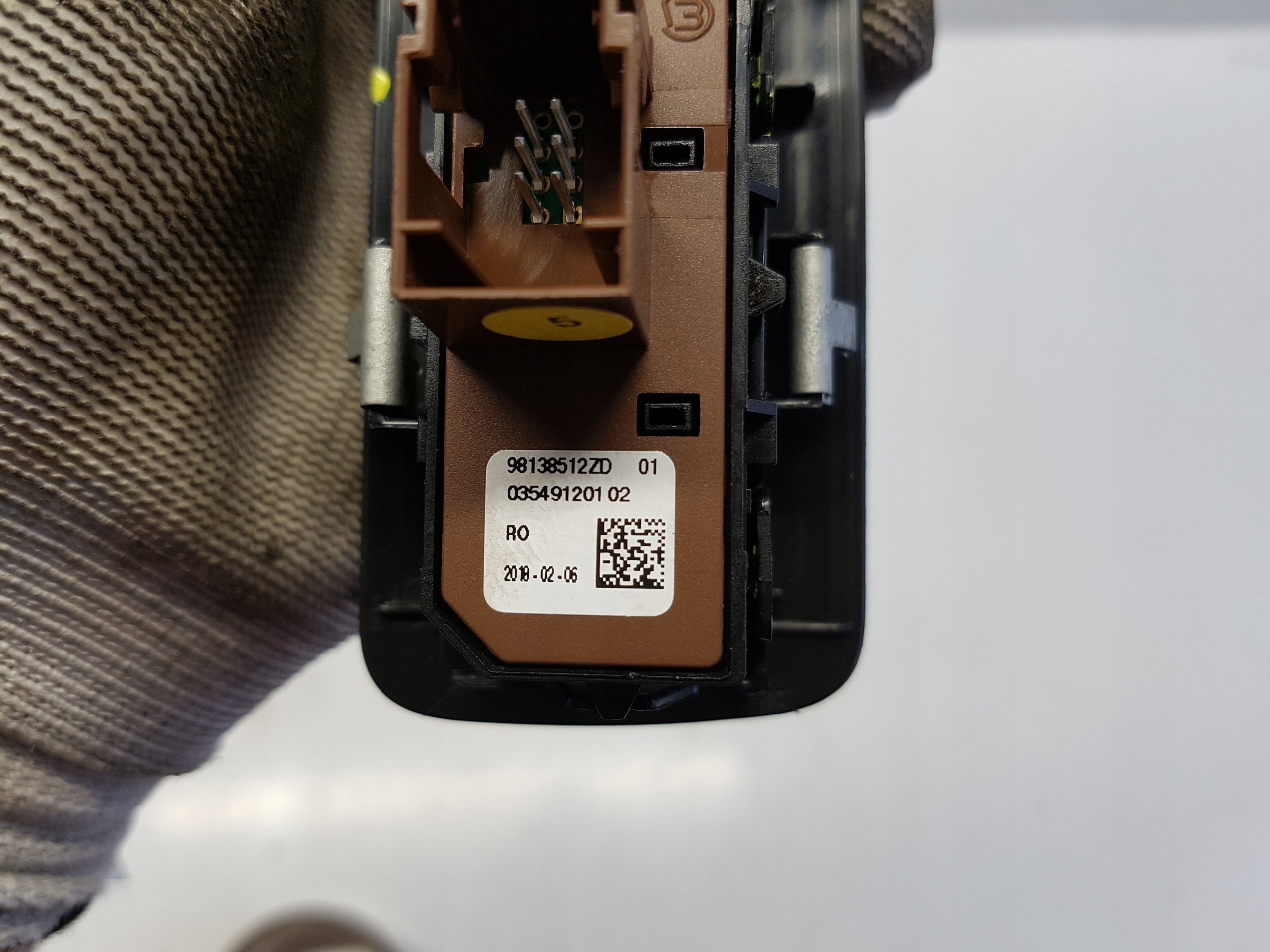 C3 AIRCROSS switch changes supports centalnego