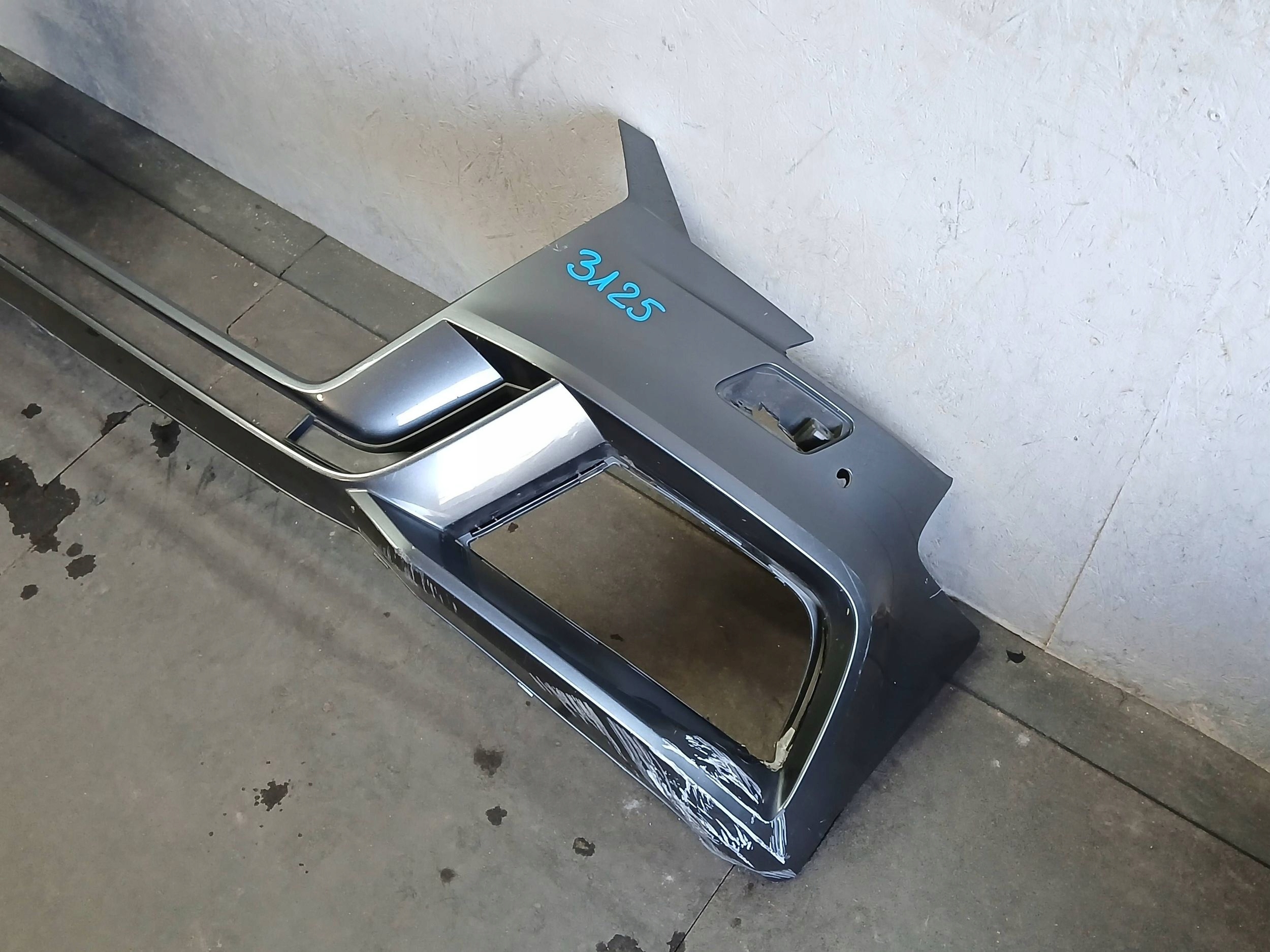 bumper front AUDI A3 8V5 sedan LIFT 16