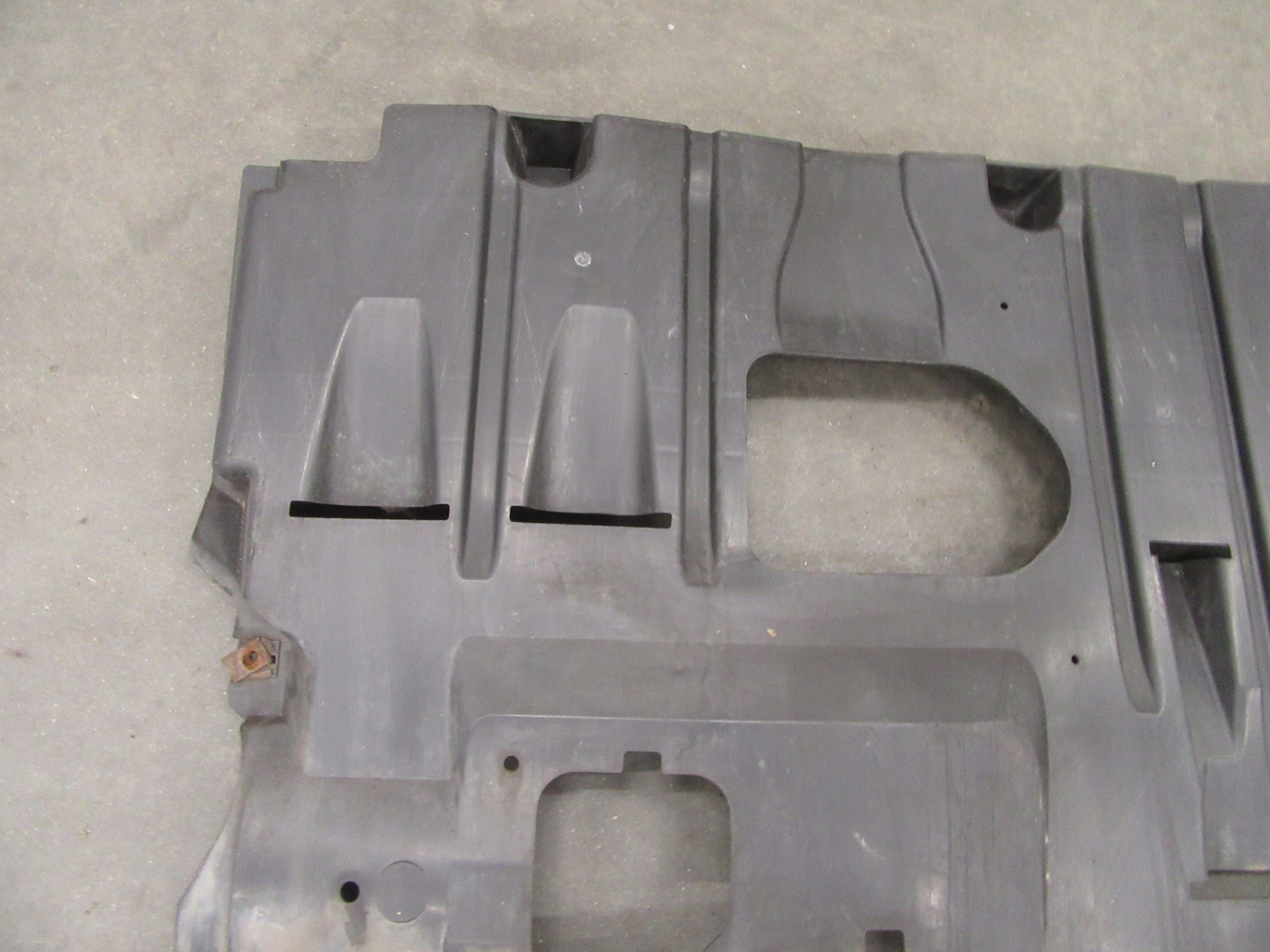 cover below engine cover chassis Mazda 3 BL Diesel