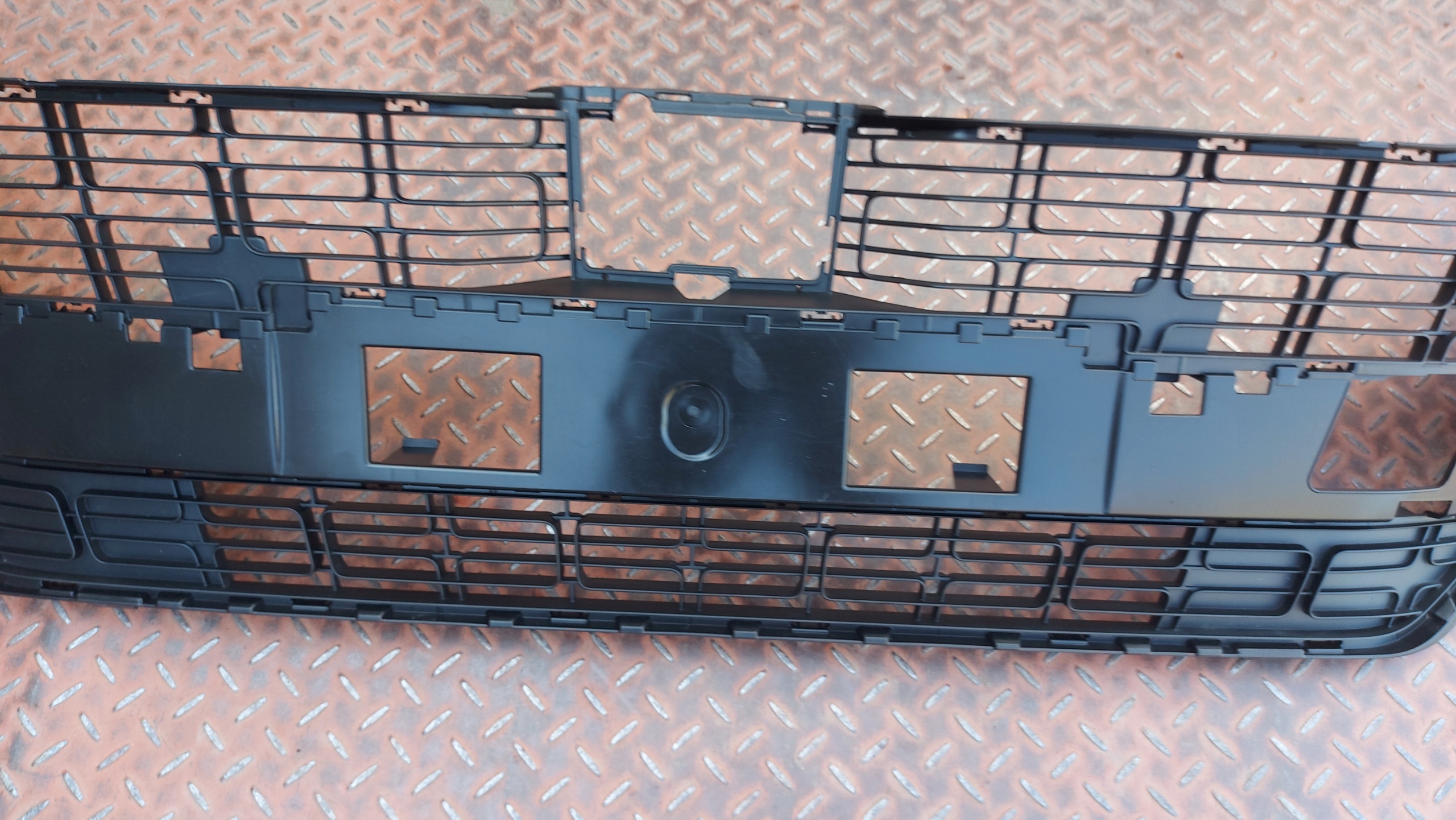 grid of a bumper central front front TOYOTA PROACE CITY 23