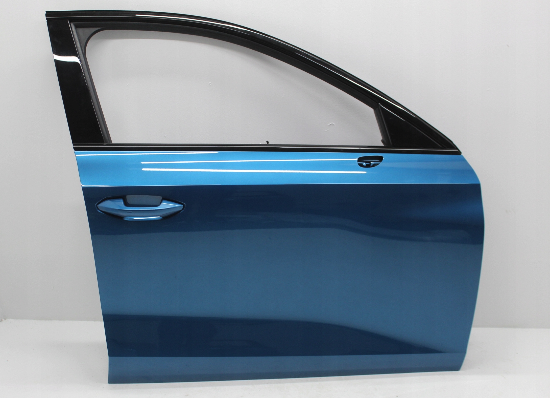 DRZWI PRAWE PRAWY PRZÓD AUDI A3 8Y SPORTBACK LZ5Z Numer katalogowy części 8Y