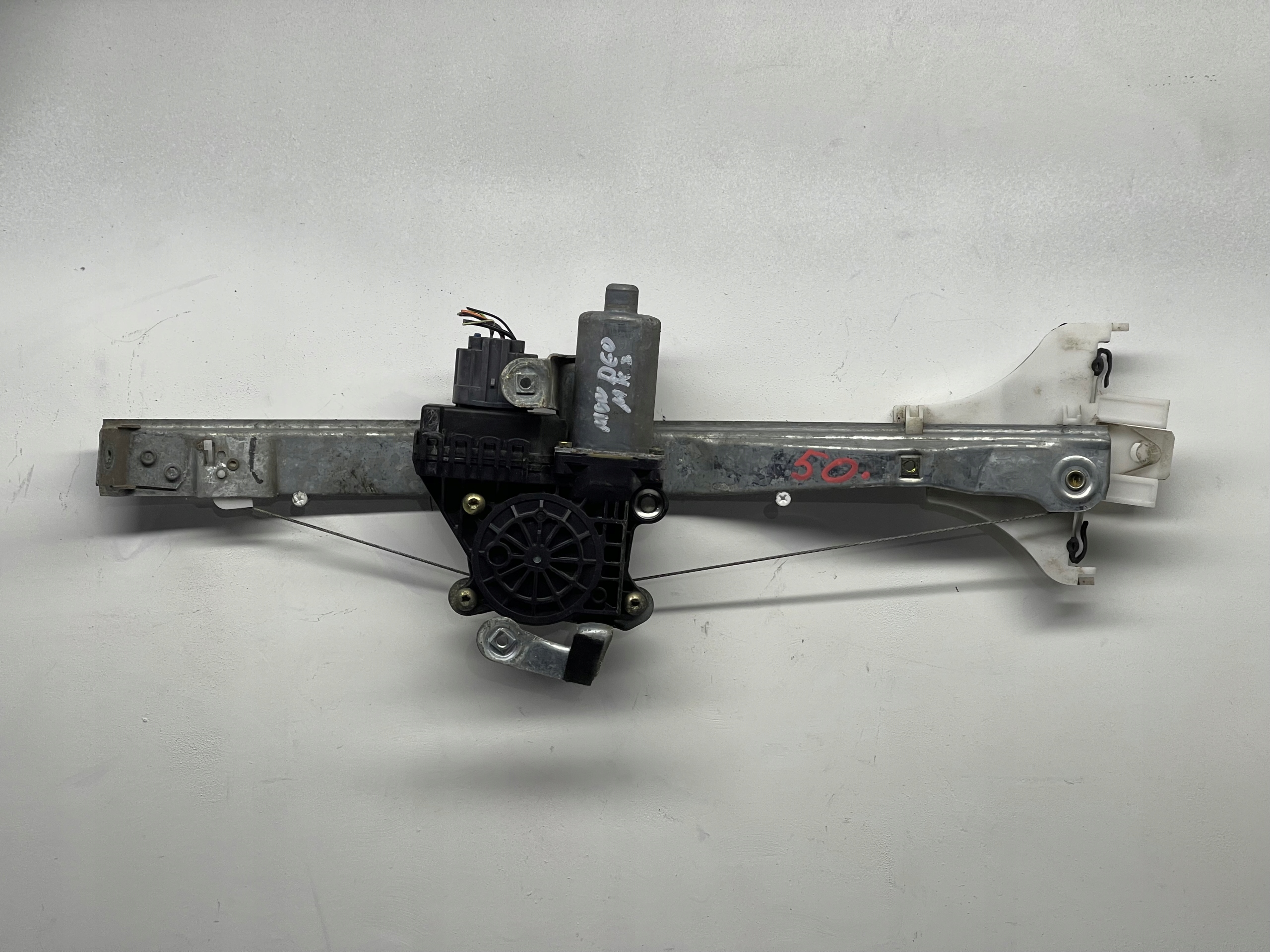 Lève vitres Vitre pin Ford OE 0130821773