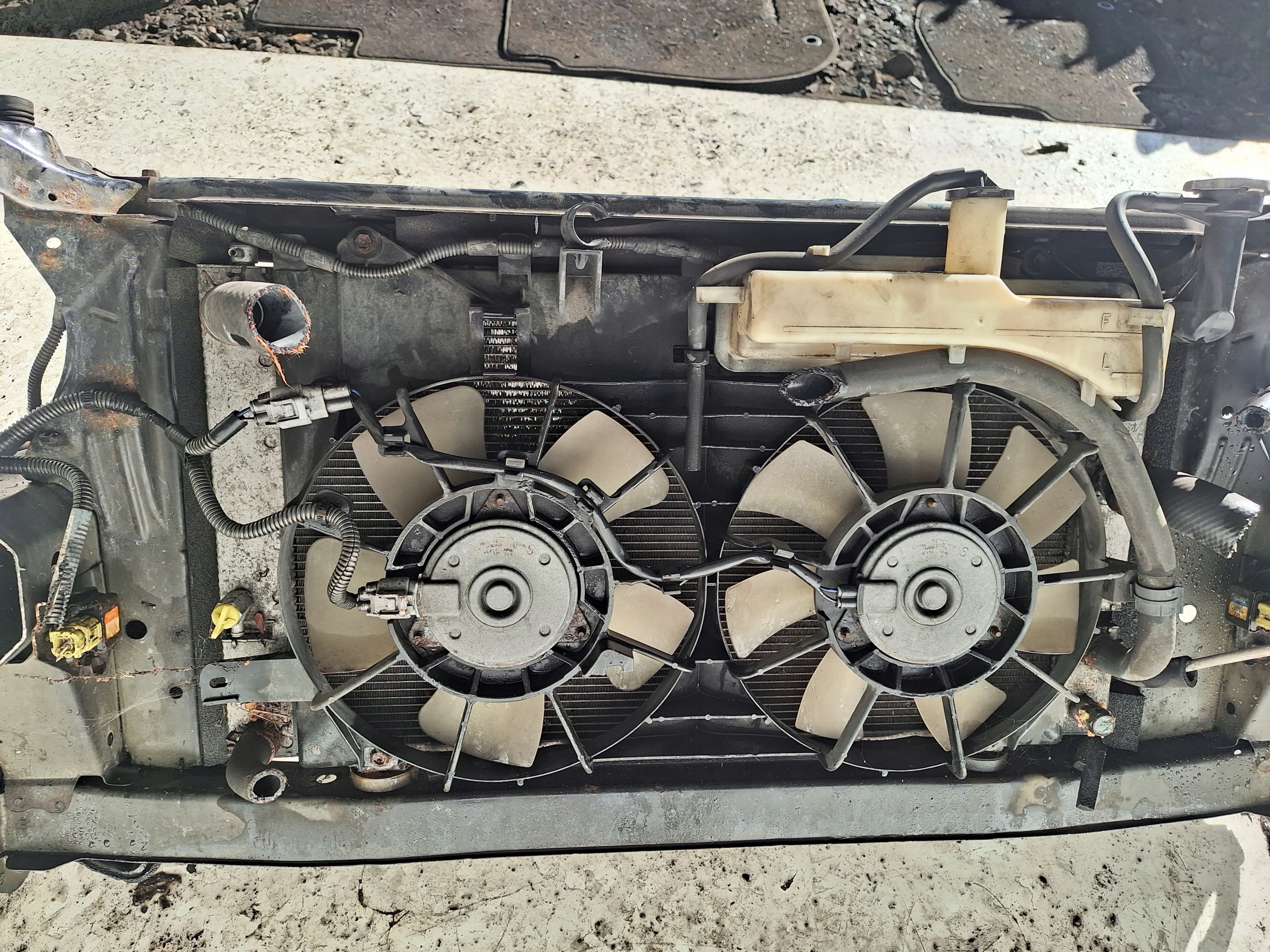 TOYOTA PRIUS II 02-09 support panel for radiators petrol 209