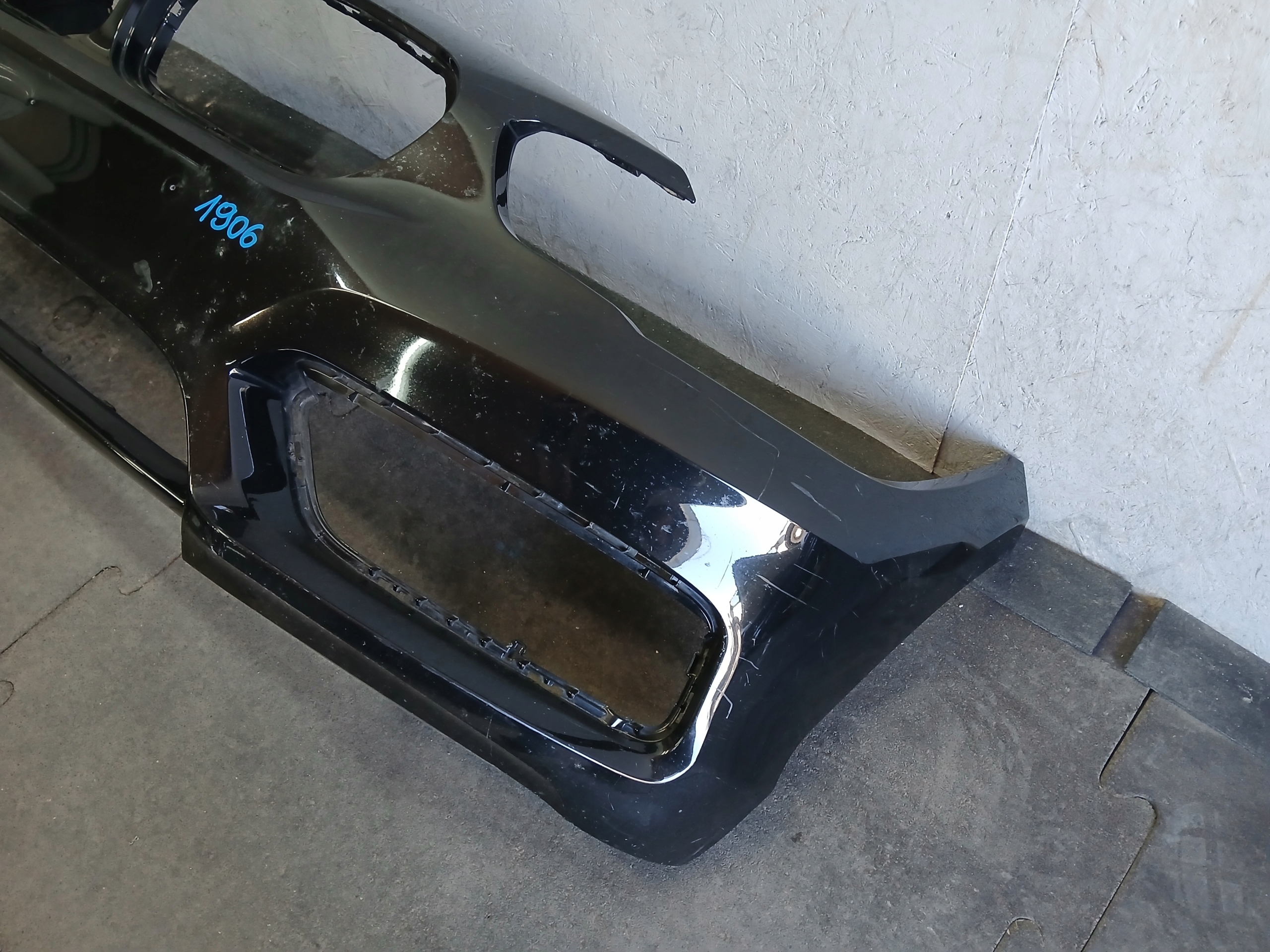 bumper front BMW and 1 F20 LIFT