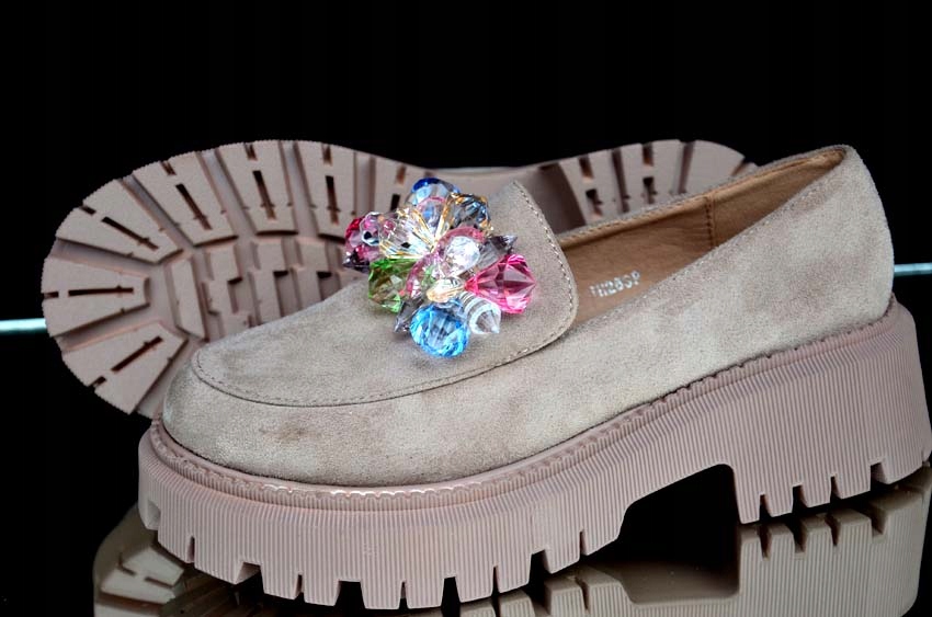 CUDNE DAMSKIE MOKASYNY Z KRYSZTAŁKAMI SKÓRA CASUAL BUTY ITALY STYL EXCLUSIV Wzór dominujący bez wzoru