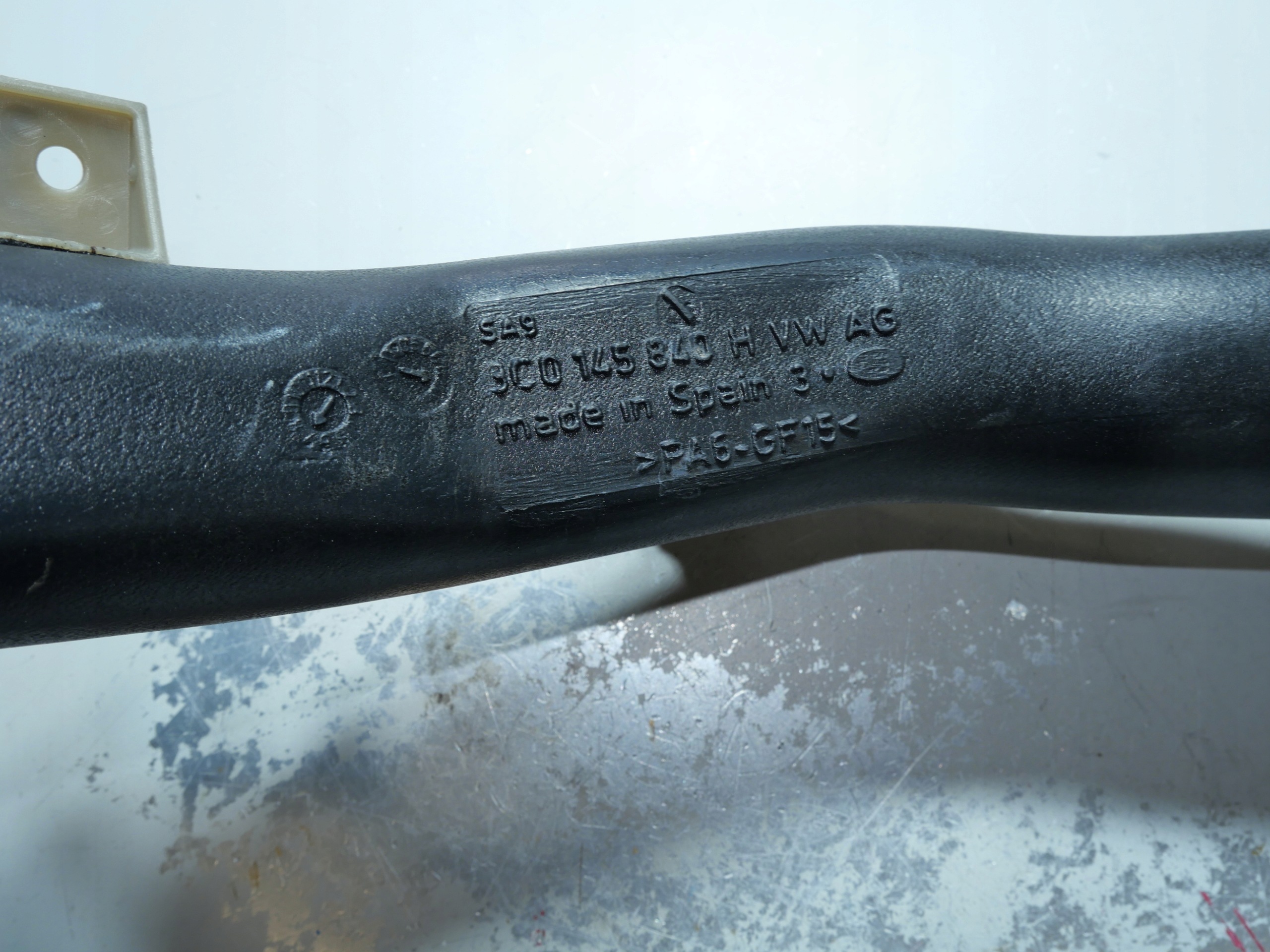 VW PASSAT B6 GOLF V 2.0 TDI hose pipe 3C0145840H