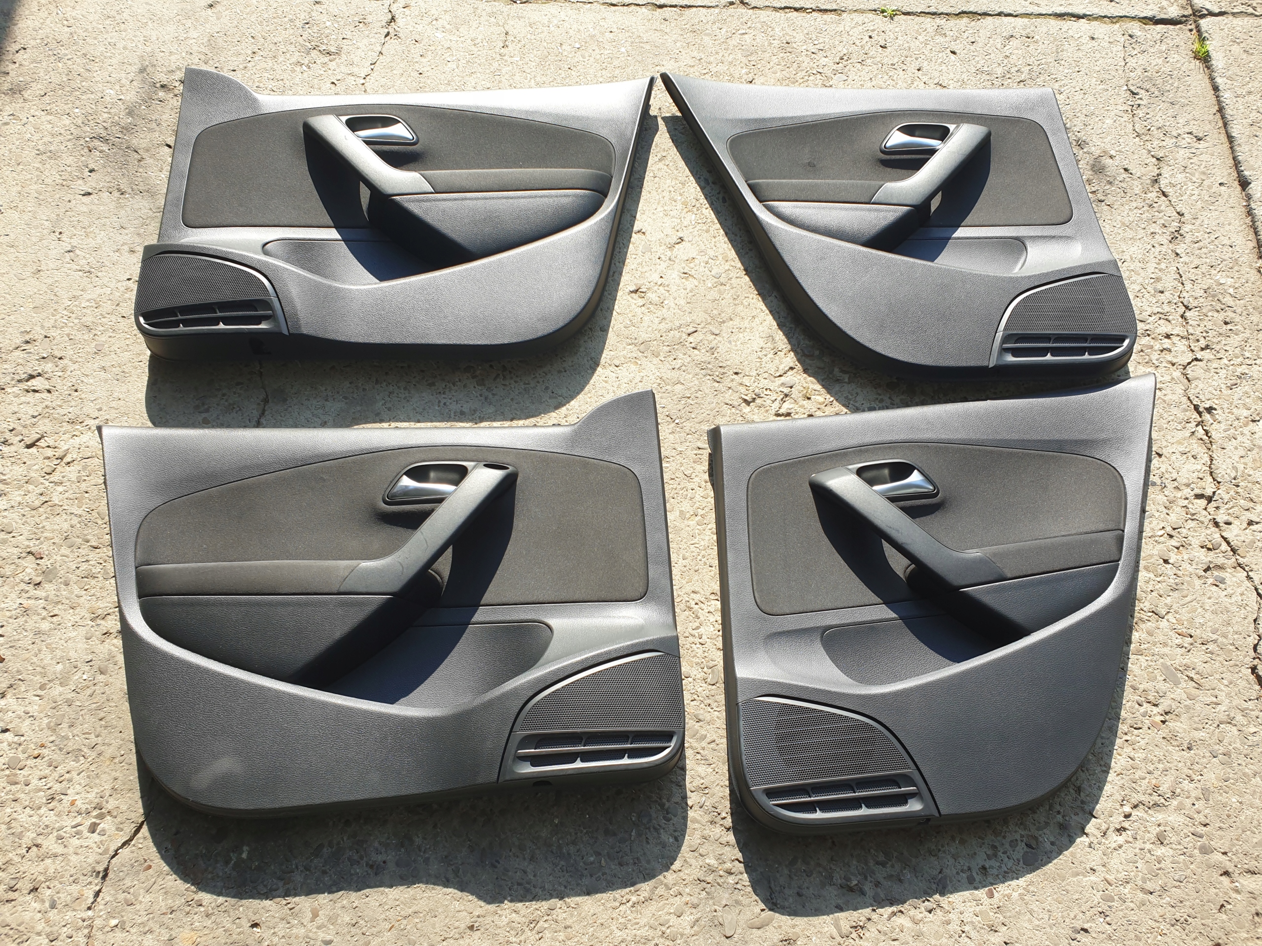 side upholstery for door VW POLO 5 V 6R 2009- 5D