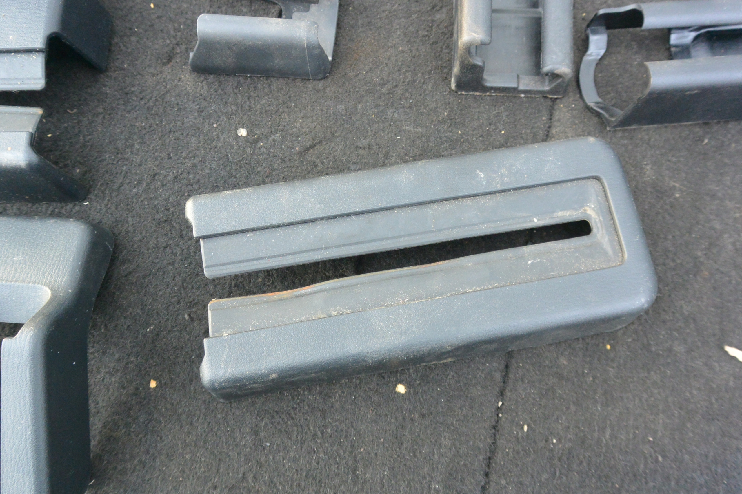 BLENDE ABDECKUNG SZYN SITZ KPL 7 MIEJSC MAZDA CX9 EU
