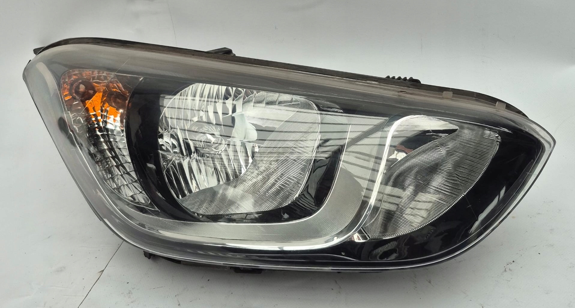 HYUNDAI I20 LIFT 12- light right front front 92102-4P500