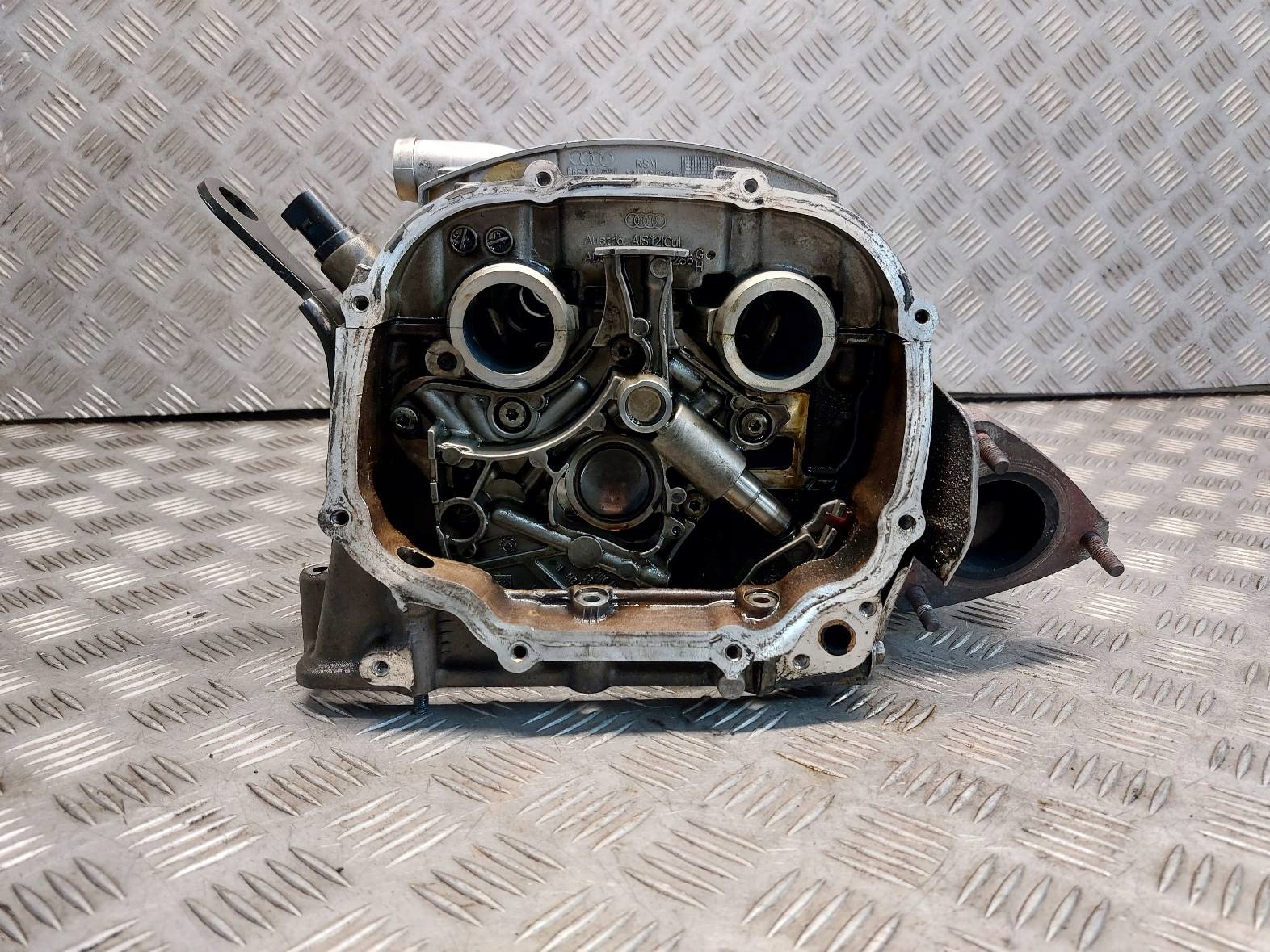 TESTATA AUDI A6 C6 2.4 V6 06E103374A 06E103472B BDW