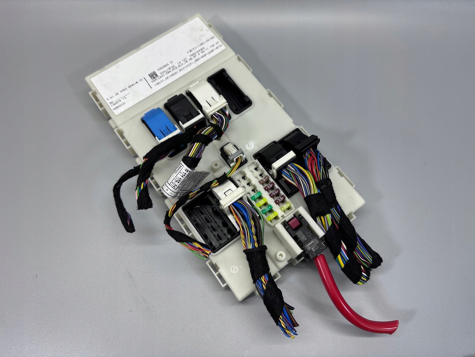 BMW F20 F30 модуль БУ FEM 9352864