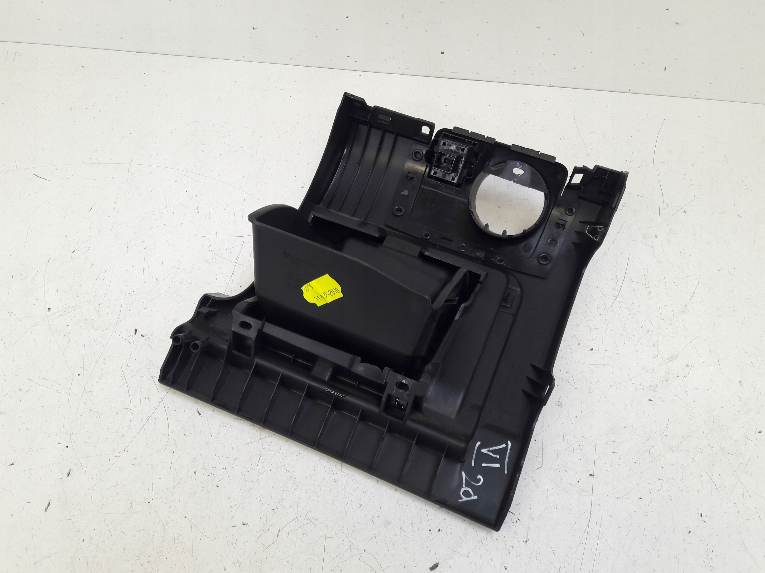 passenger compartment driver´s 5K1857919D VW Golf VI