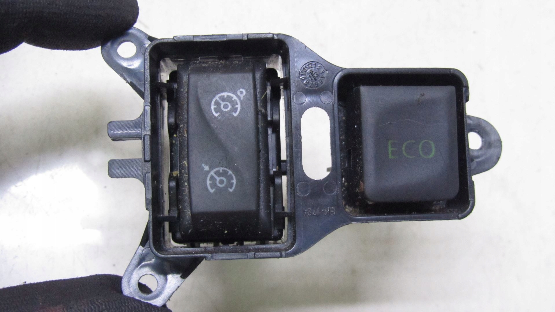 068/380 - ПЕРЕМИКАЧ КРУЇЗ-КОНТРОЛЮ TRAFIC VIVARO III ECO 14-