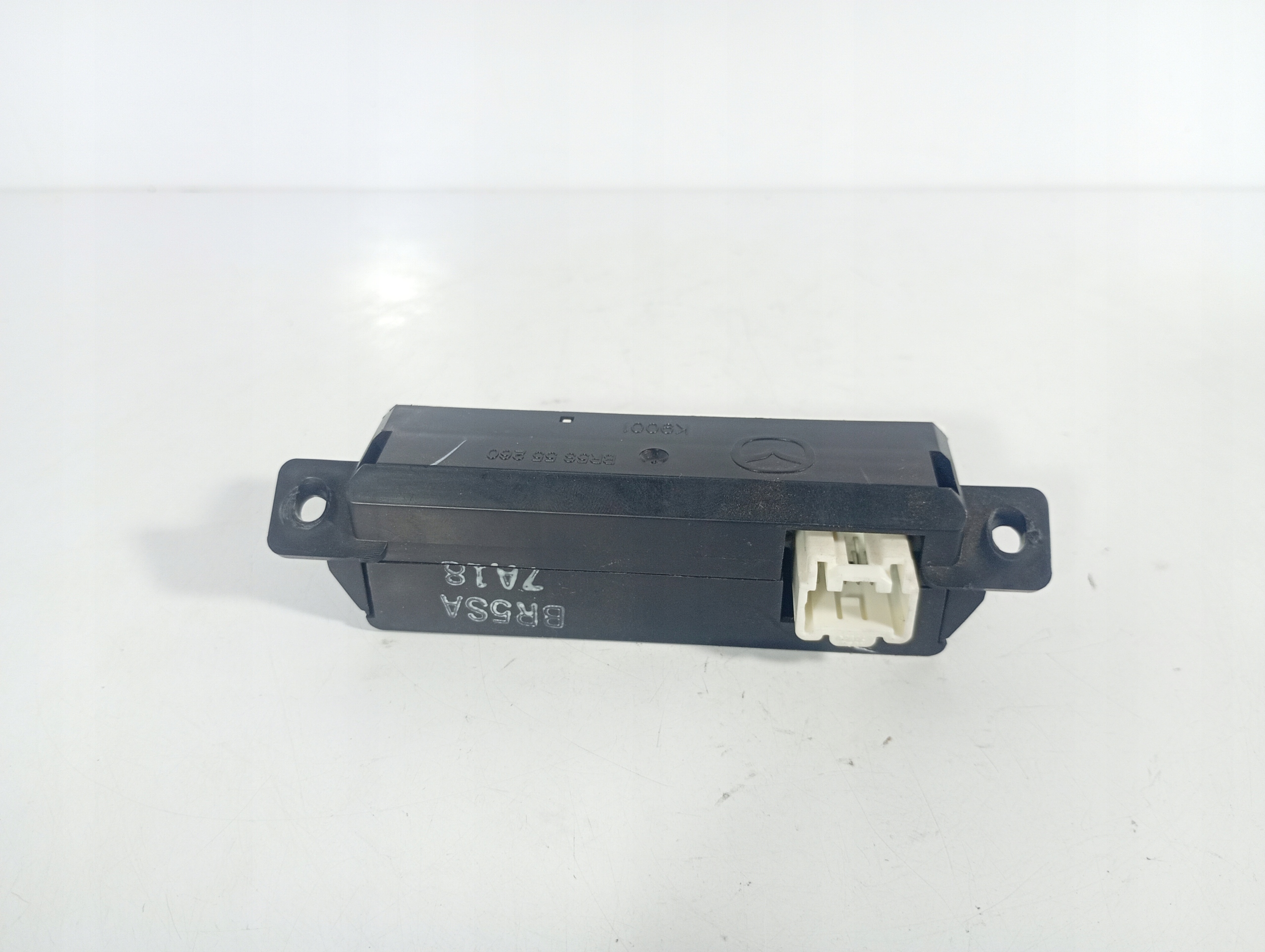 MAZDA 3 BK 03-09 display PASOW BEZPIECZNSTWA OE BR5S55260
