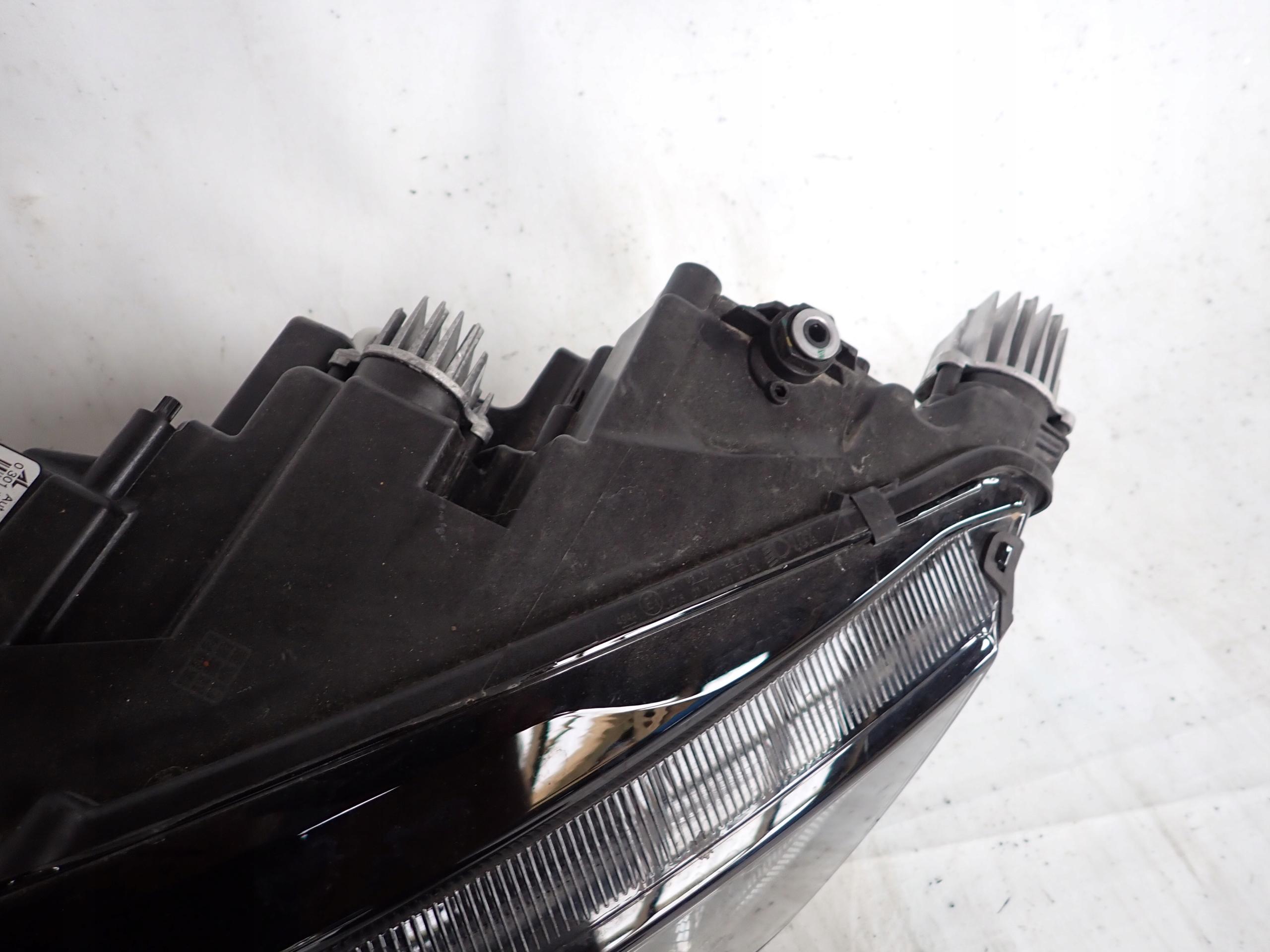 SKODA OCTAVIA IV 20- light left front front FULL LED 5E4941015