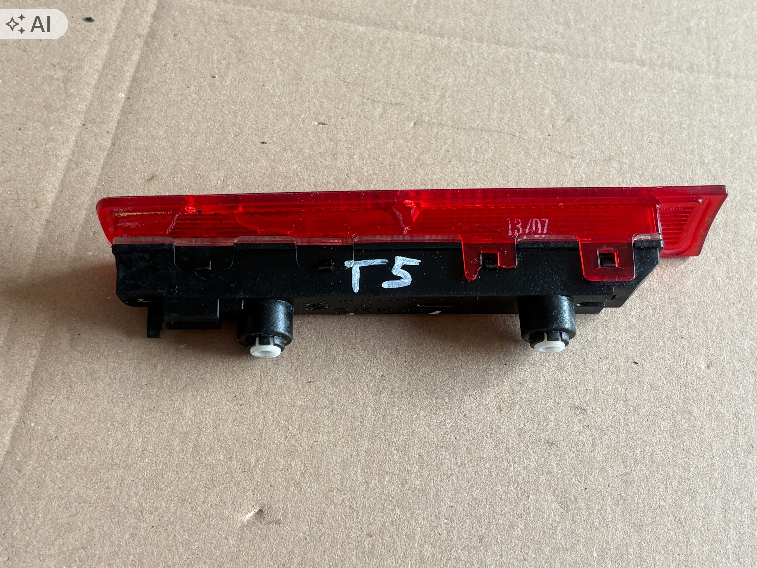VW T5 TRZECIE light STOP 7H0945097B