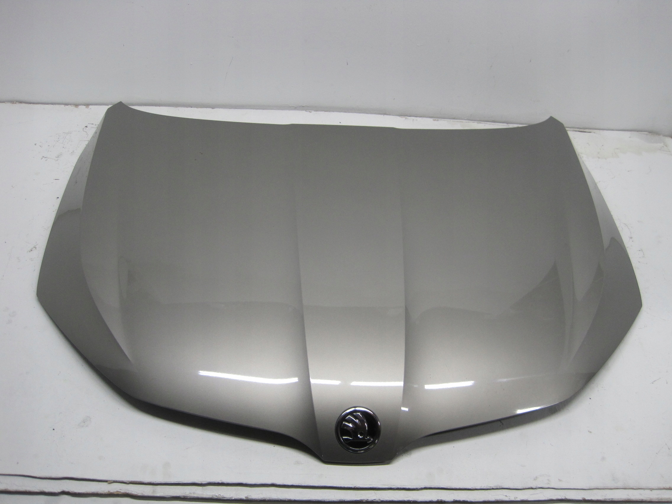Capot SKODA OCTAVIA 3 III 5E0 17R LIFT
