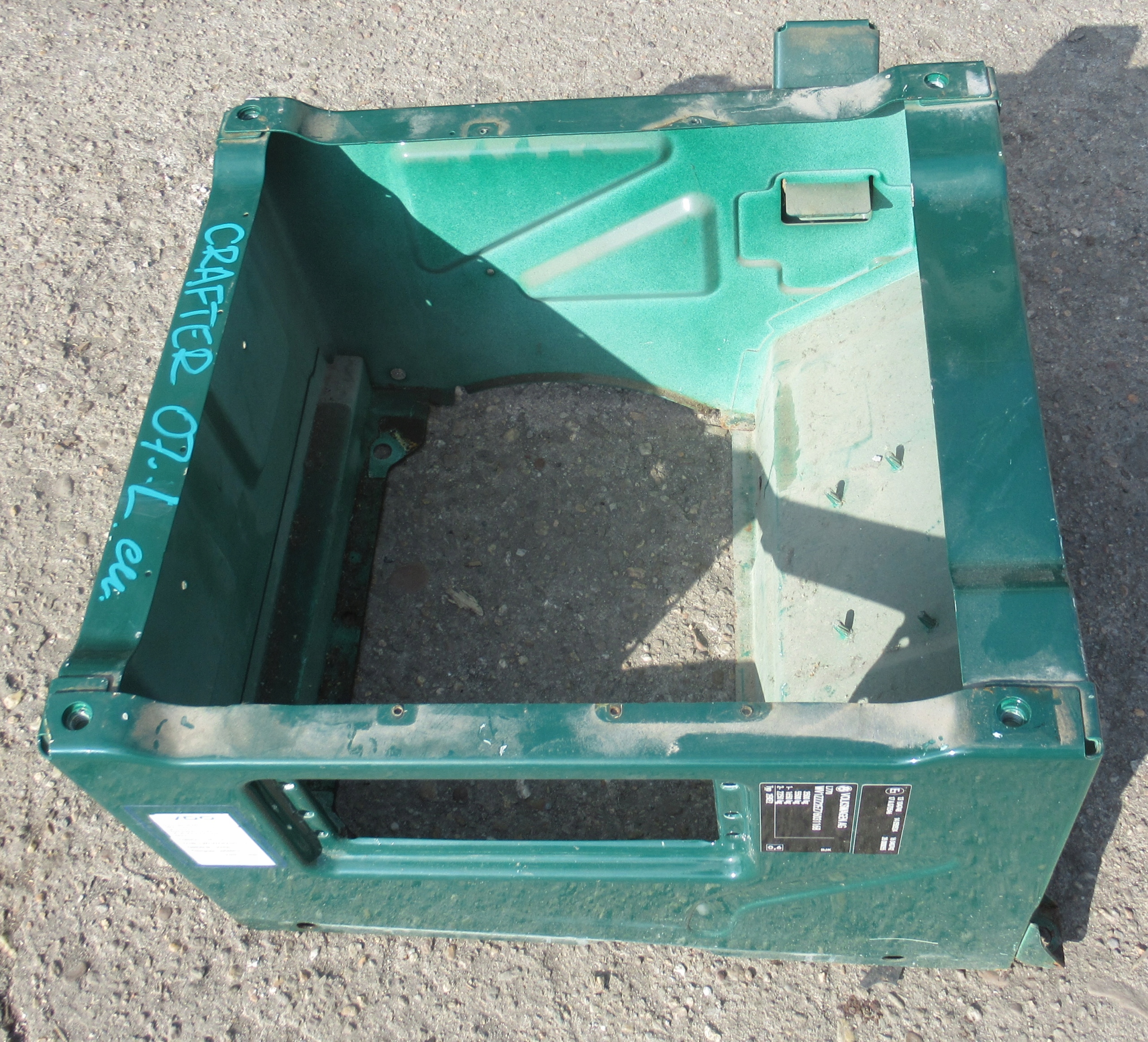 VW CRAFTER 07R compartment holder seat