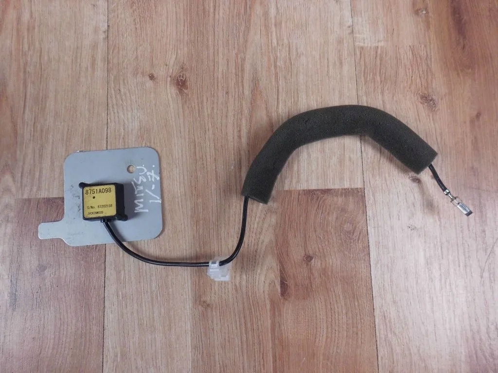 MITSUBISHI OUTLANDER III ANTENNE GPS 8751A098