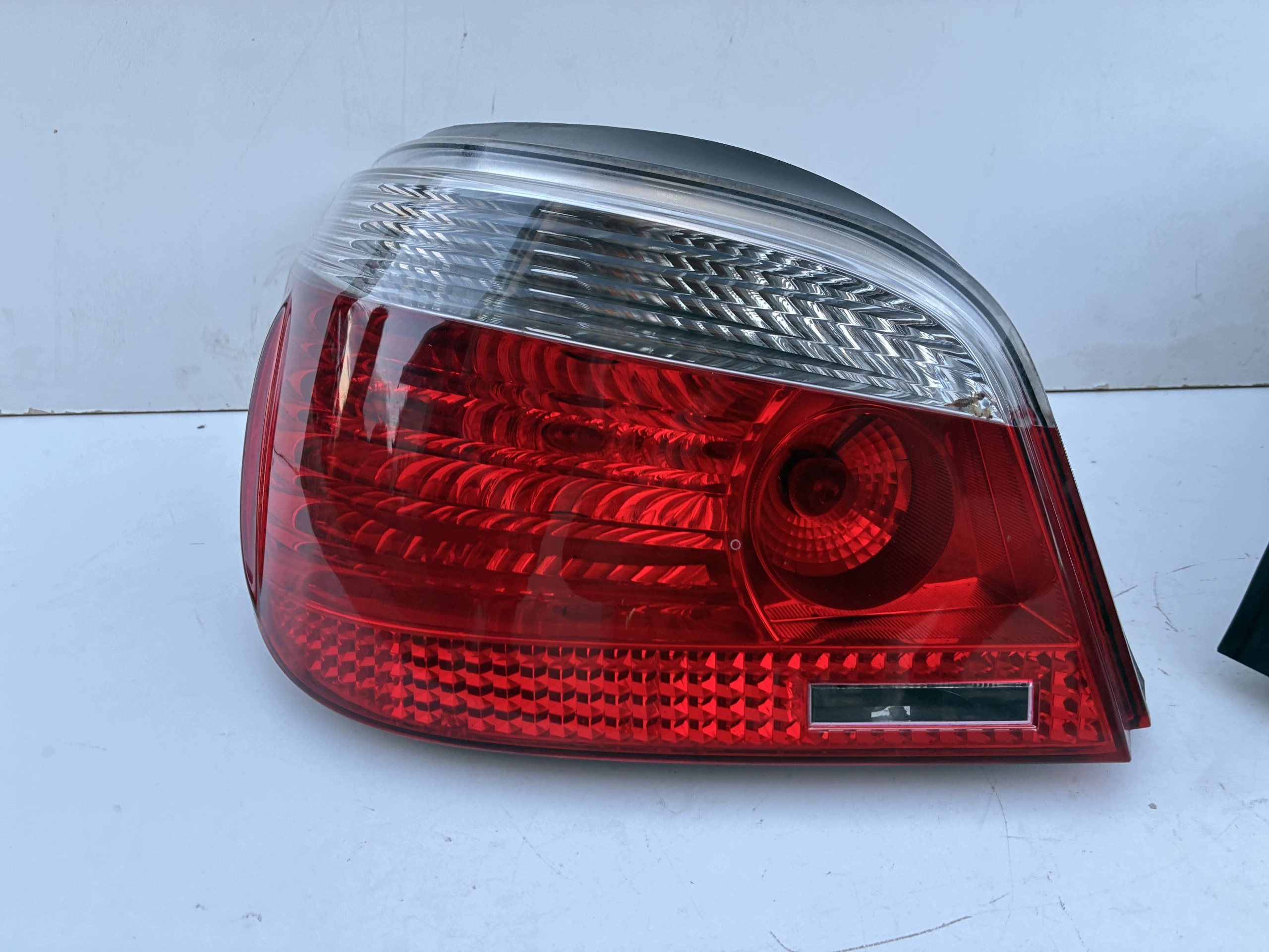 light rear part rear right left komplet BMW E60 sedan 03-07r. ==OEM== Eu