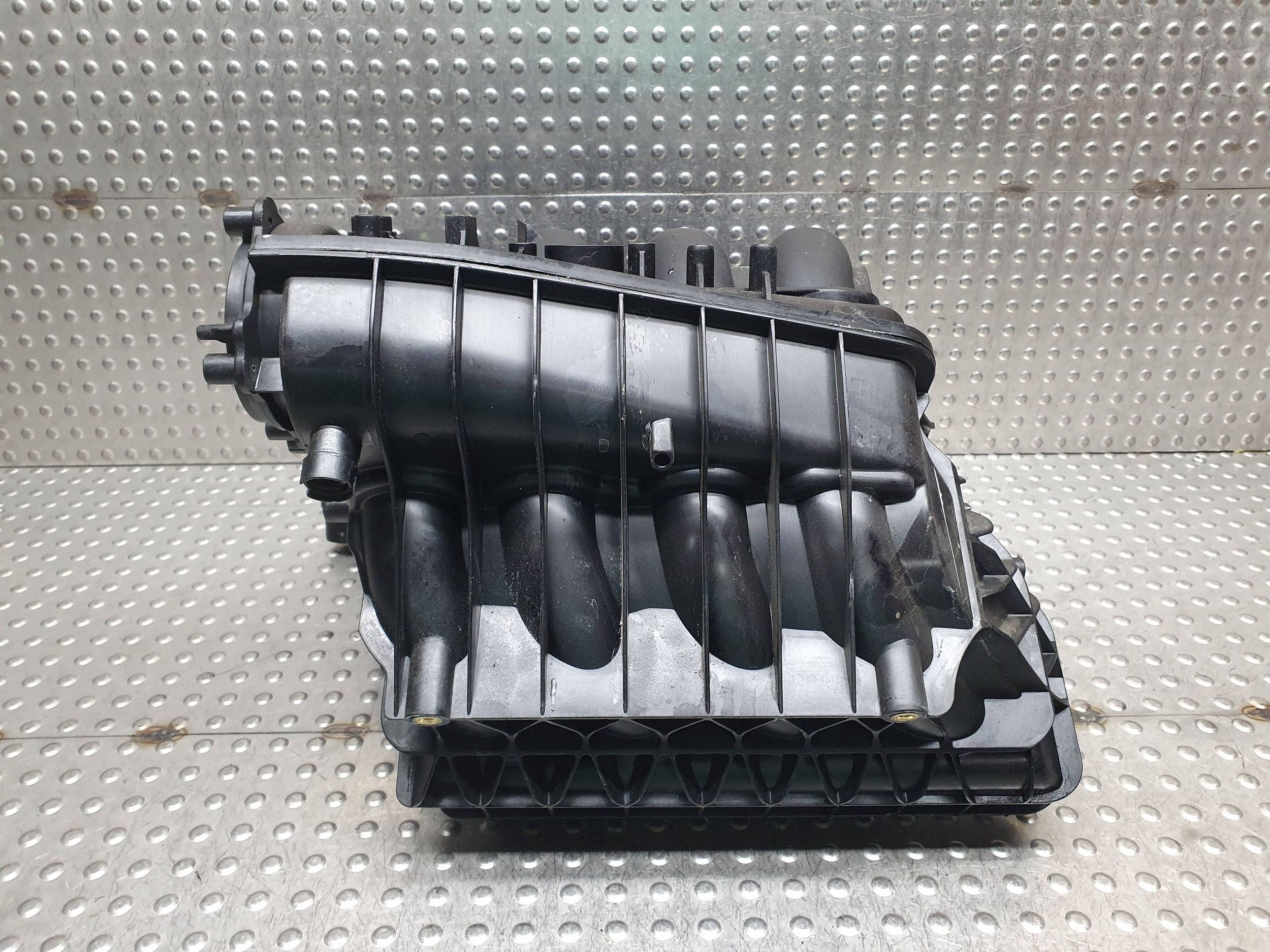intake manifold 7560234 BMW X1 E84 E90 E91 E92 E93 2.0i N43