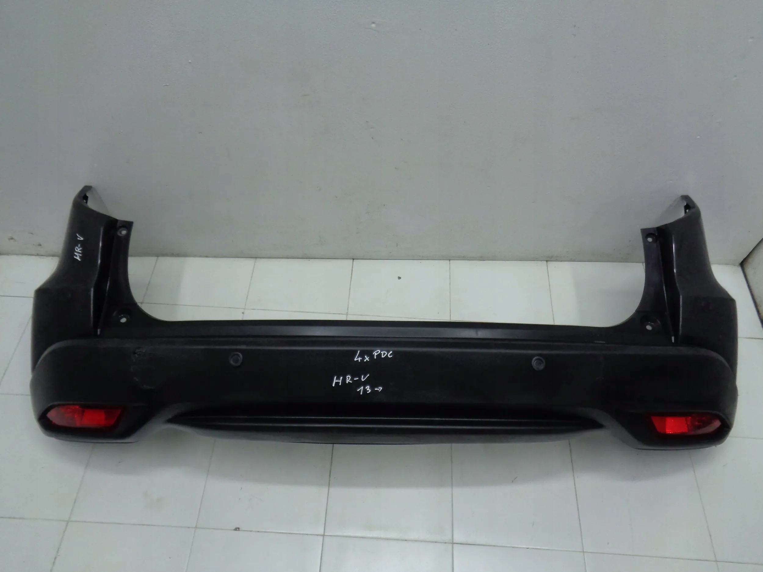 HONDA HR-V HRV 13- bumper rear part rear complete 4X PDC