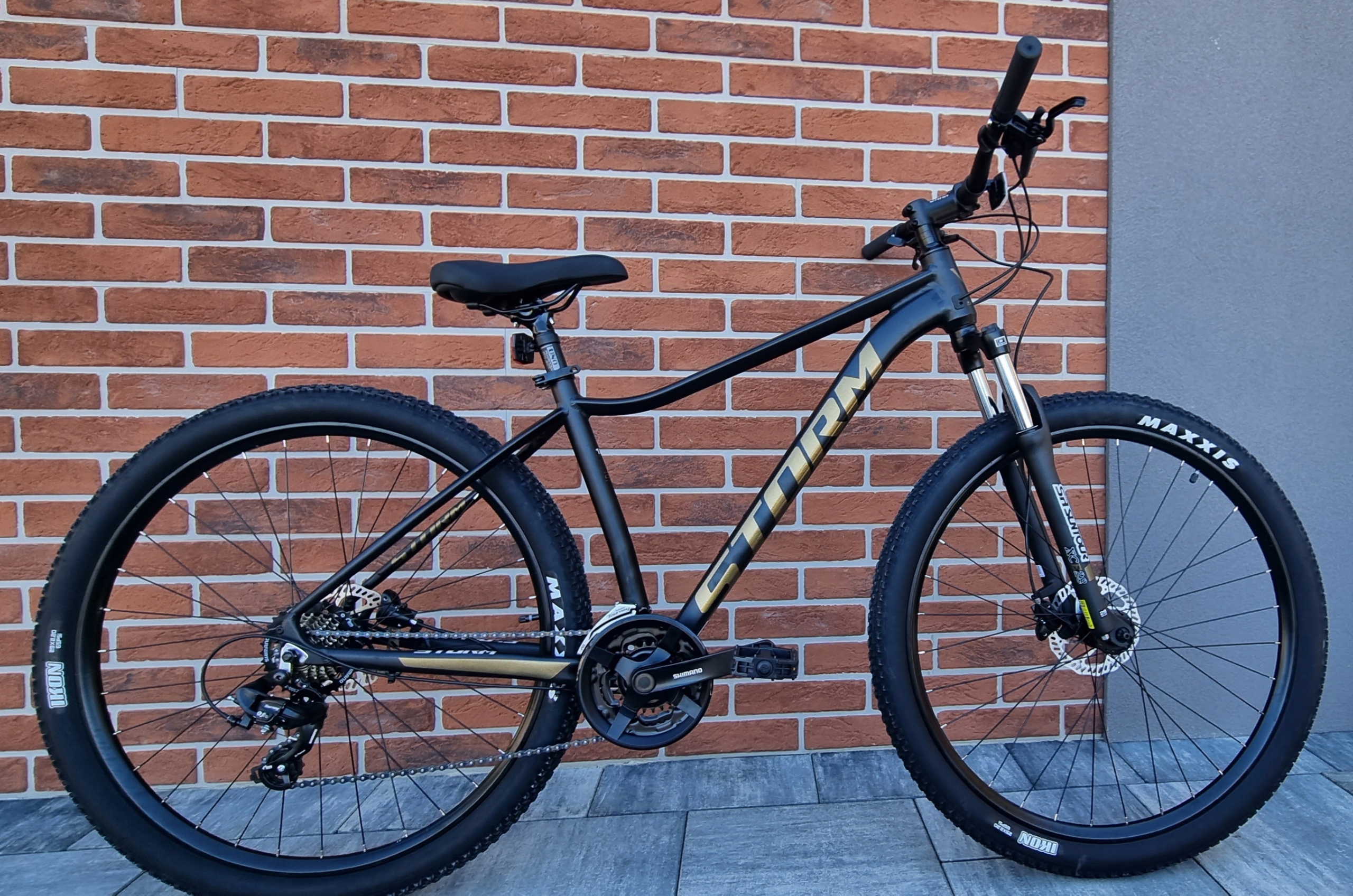 Rower Mtb Storm Shark 2.0 Lady, rama 18'', koło 29'', czarny/ złoty