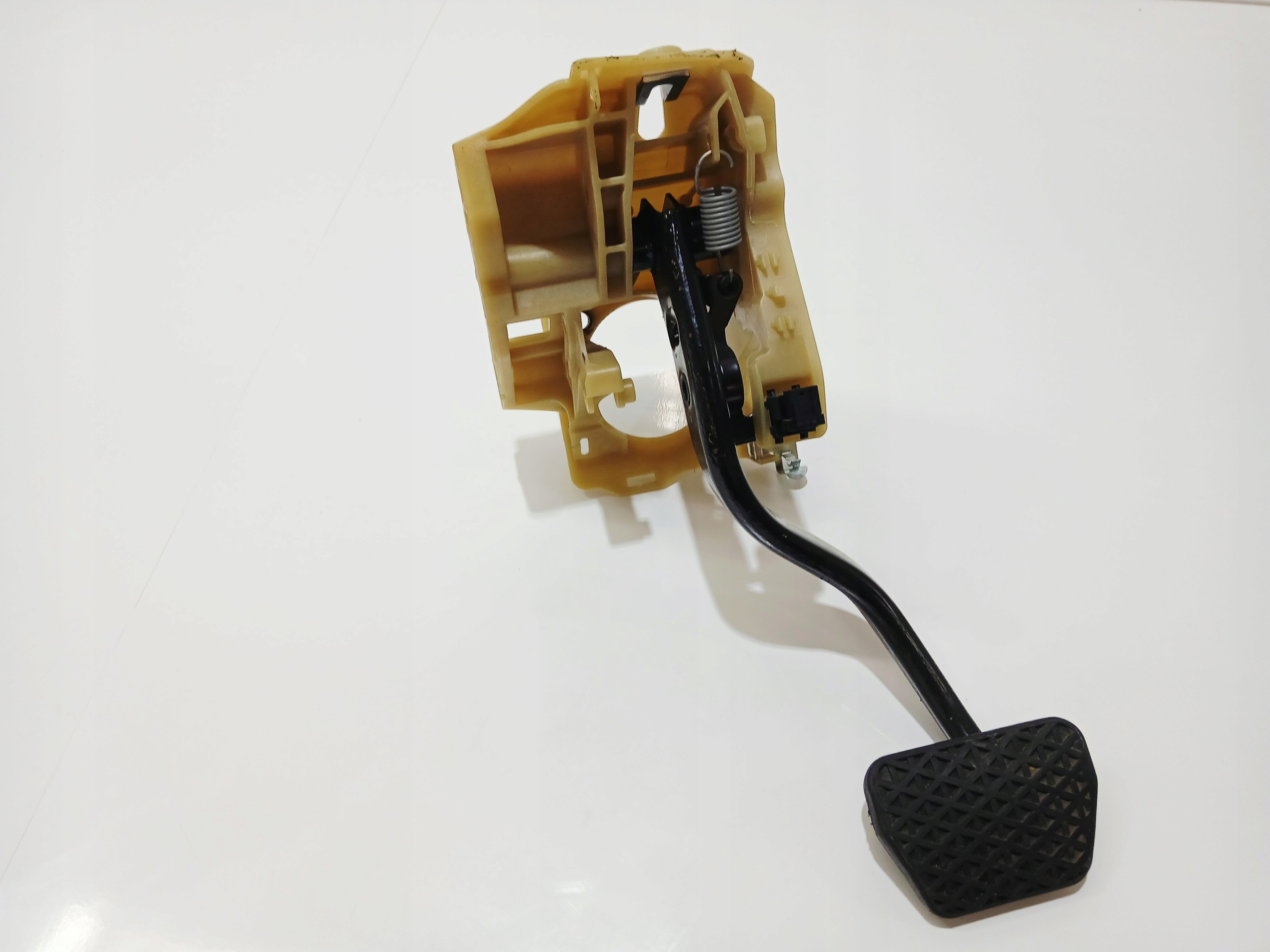 PEDAL bremse BMW E60 E61 LCI OE AUTOMAT 6759944 (0000421)