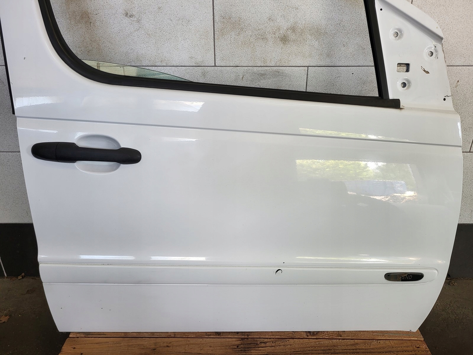 door right front right front MERCEDES VANEO W414 9147