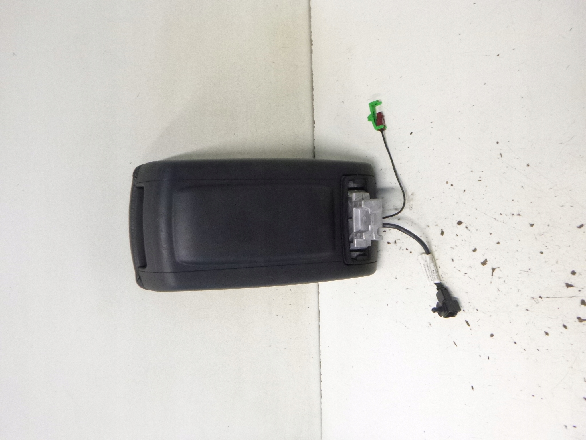ARMLEHNE AUDI A6 C6 2006R.