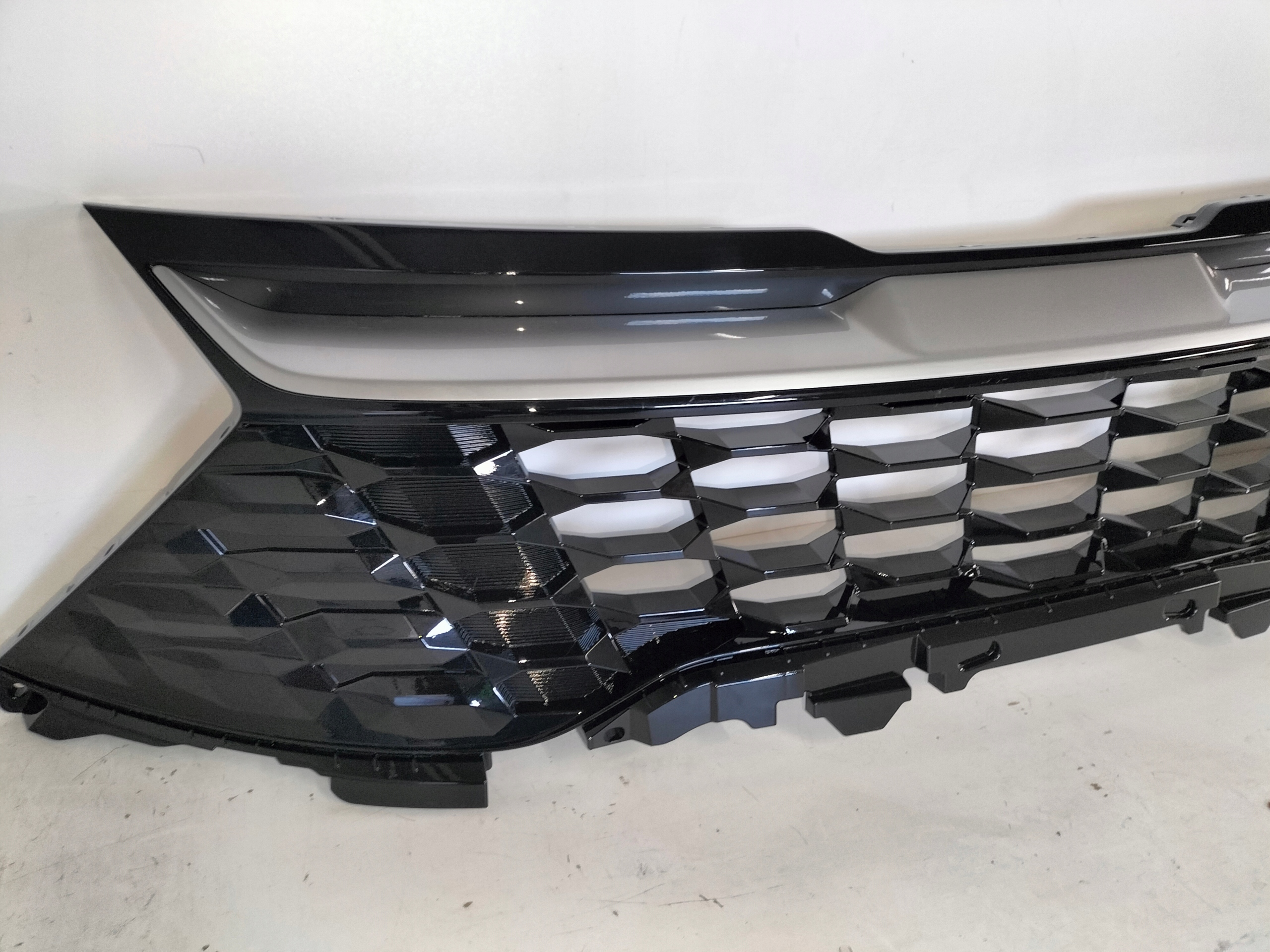 grille grid grill KIA SPORTAGE 5 V 21