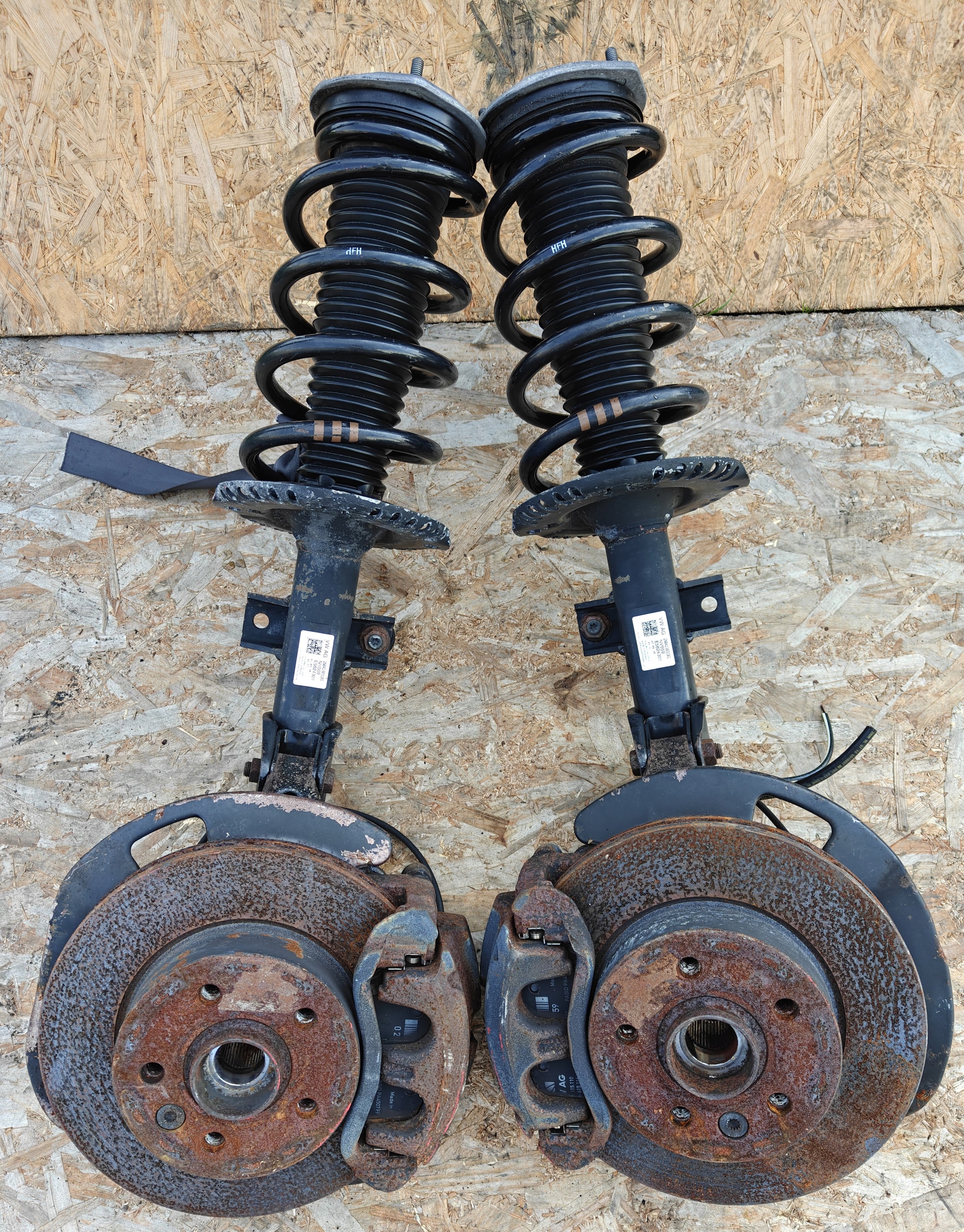 shock absorber left swing left MAN TGE VW CRAFTER 2N0413031BG