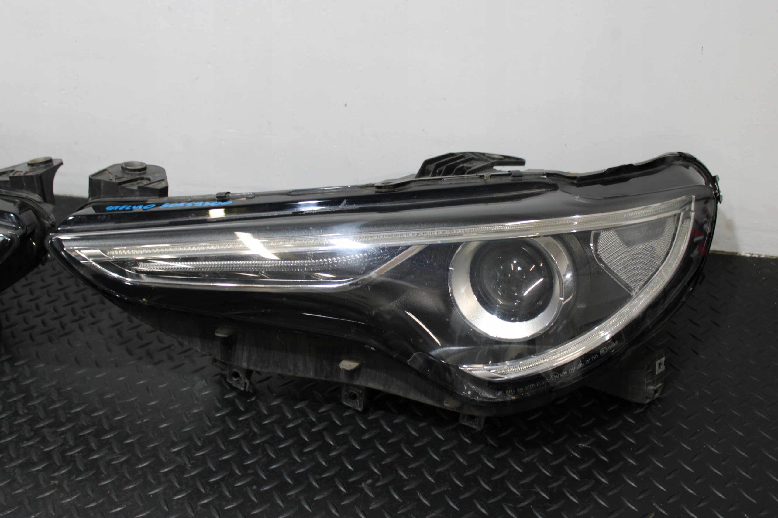 lights light front front LED ALFA ROMEO STELVIO 50559297 50559300