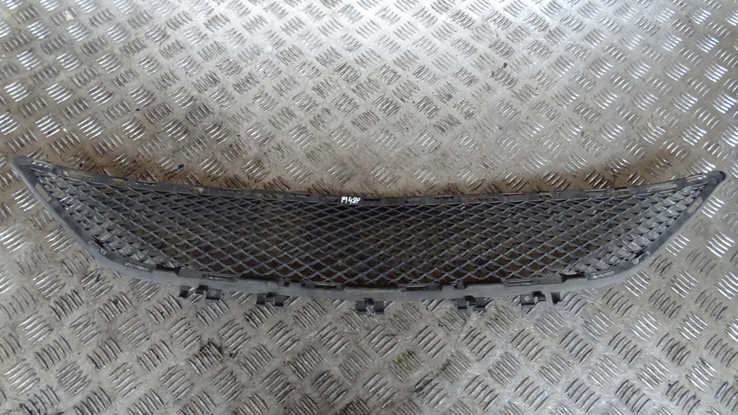 MERCEDES E-class W212 LIFT AMG grid central A2128850124 m498