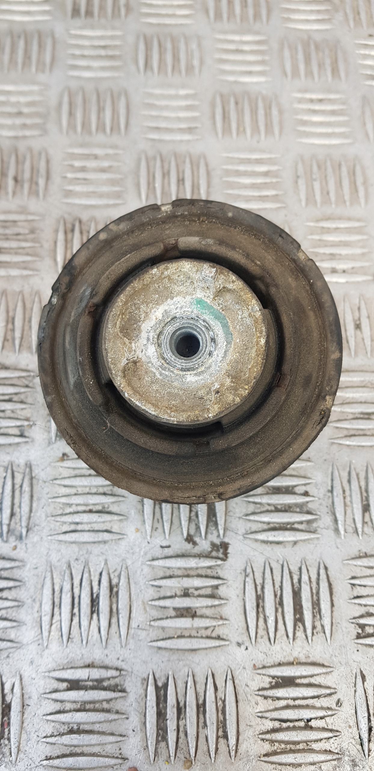 MERCEDES W203 1.8 K engine mount