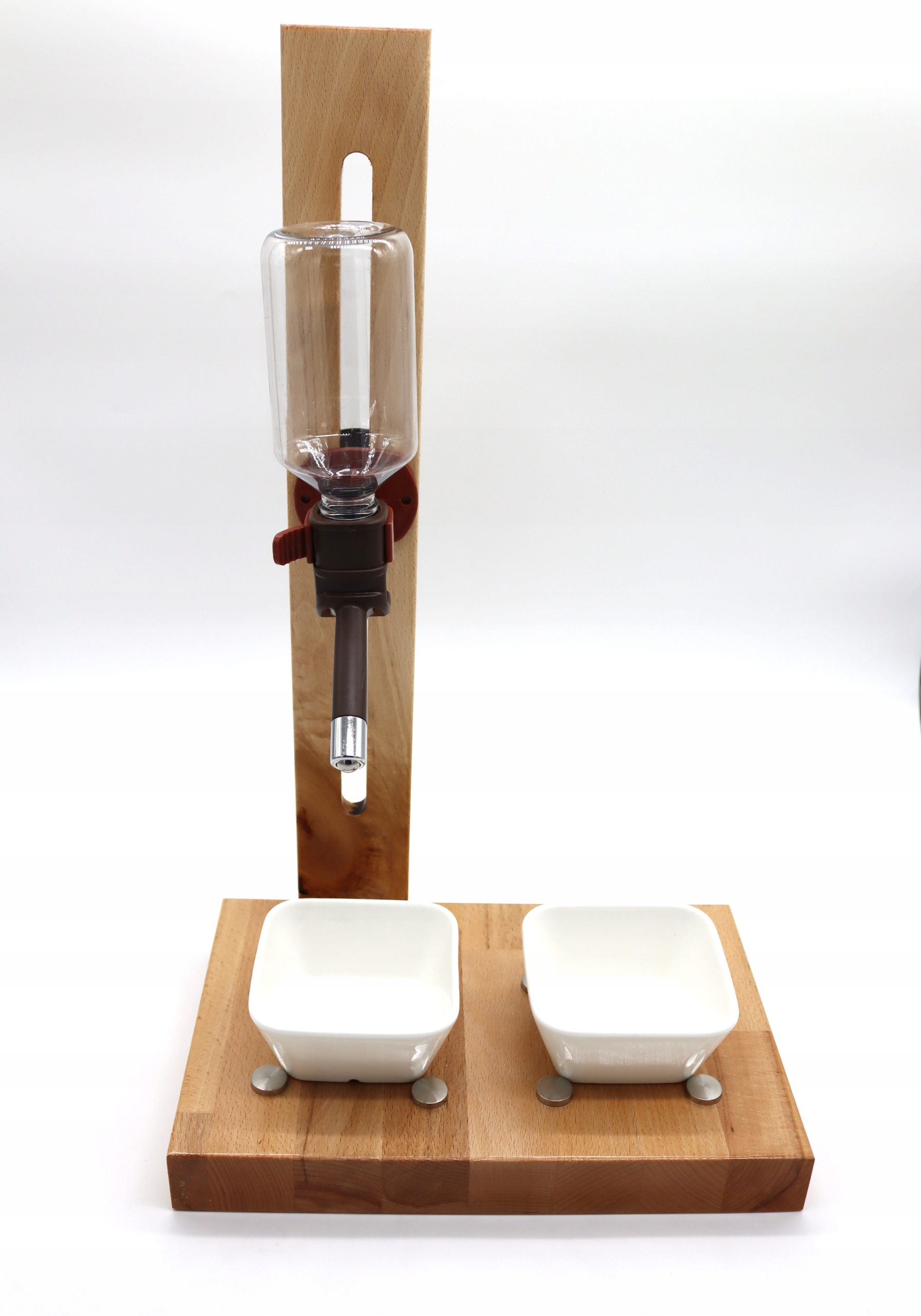 Levně Stojan s automatickou napáječkou a miskami