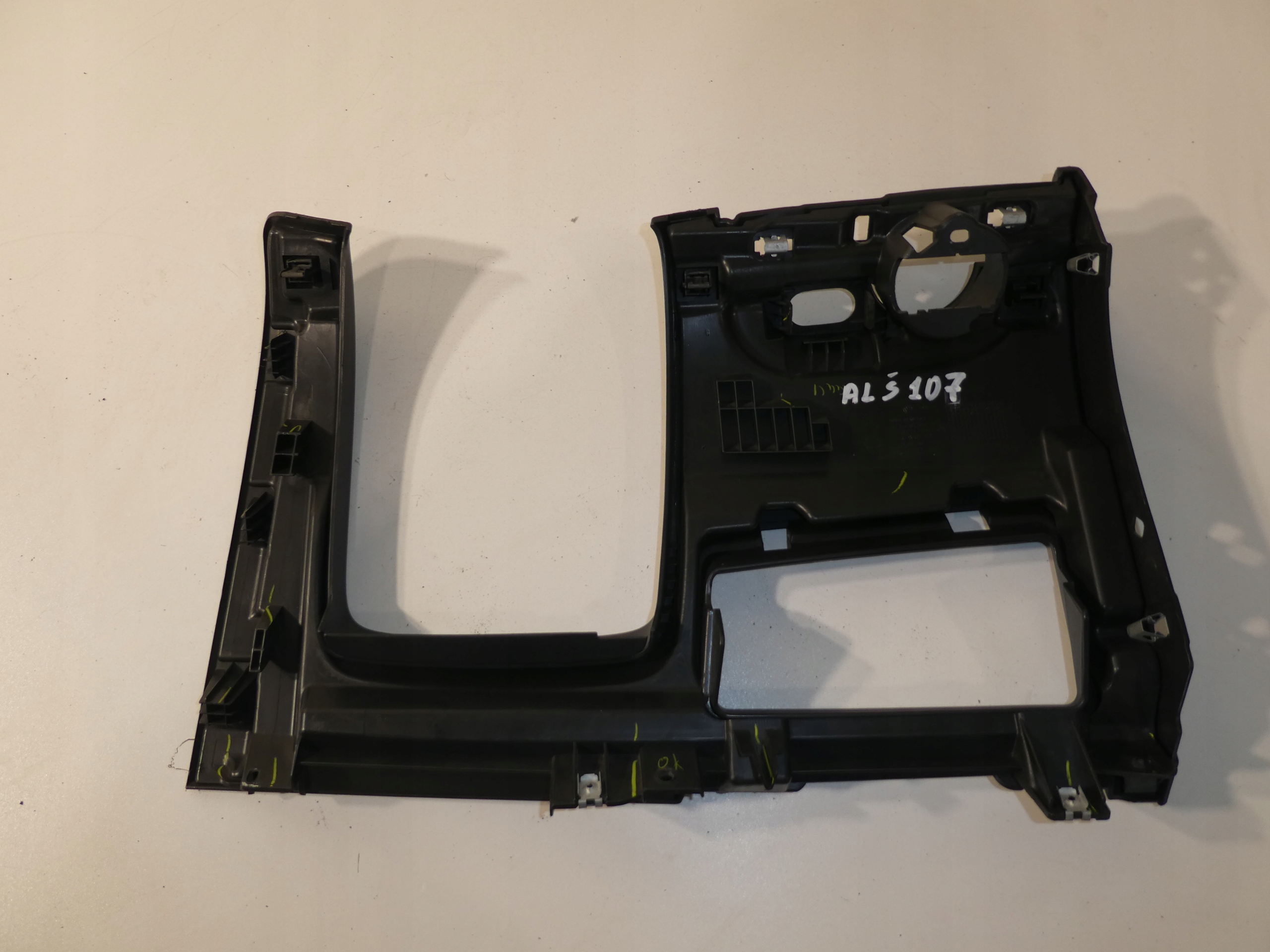 side of the dashboard left 5C7858367 VW JETTA