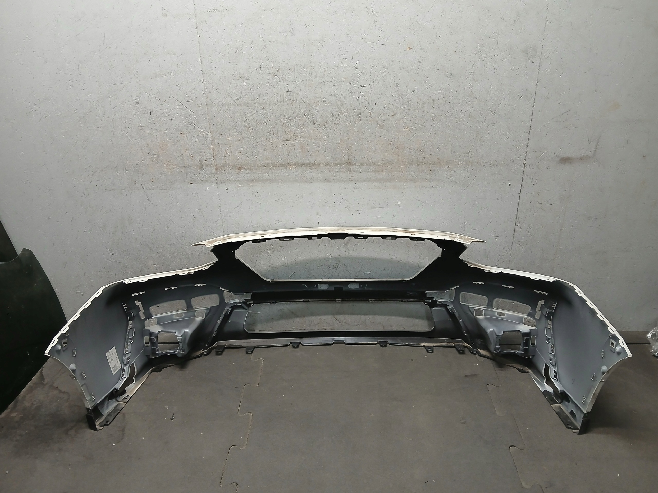 bumper front SUBARU OUTBACK VI 6 21