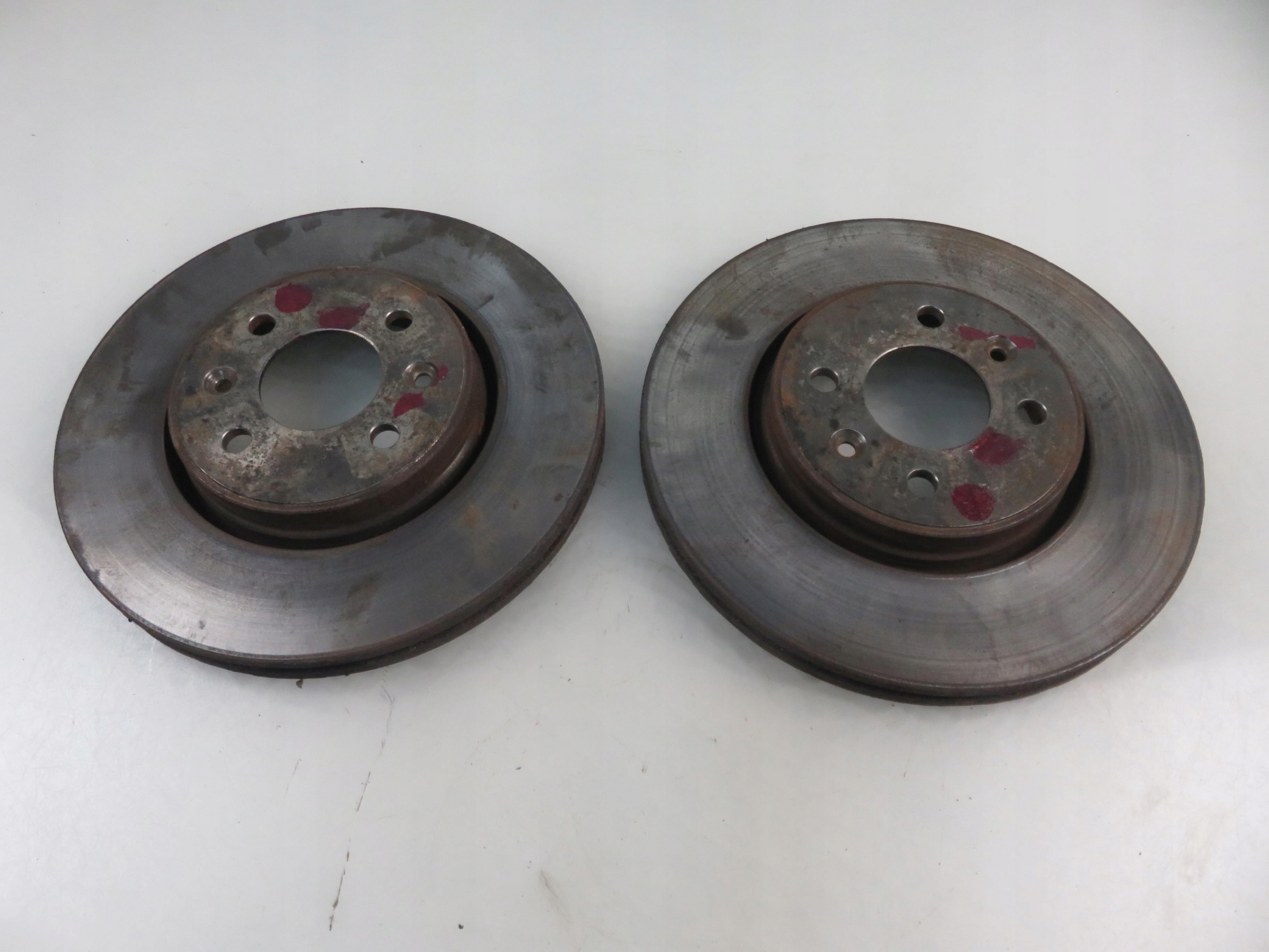 TARCZA HAMULCOWA PRZÓD RENAULT SCENIC I FL 1.6 B Liczba tarcz w ofercie 2