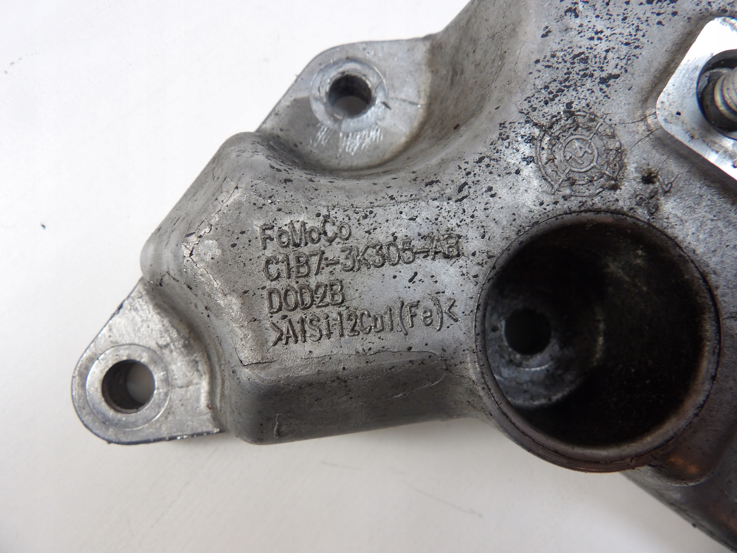 FORD FIESTA MK7 1.O EB Support Demi axe