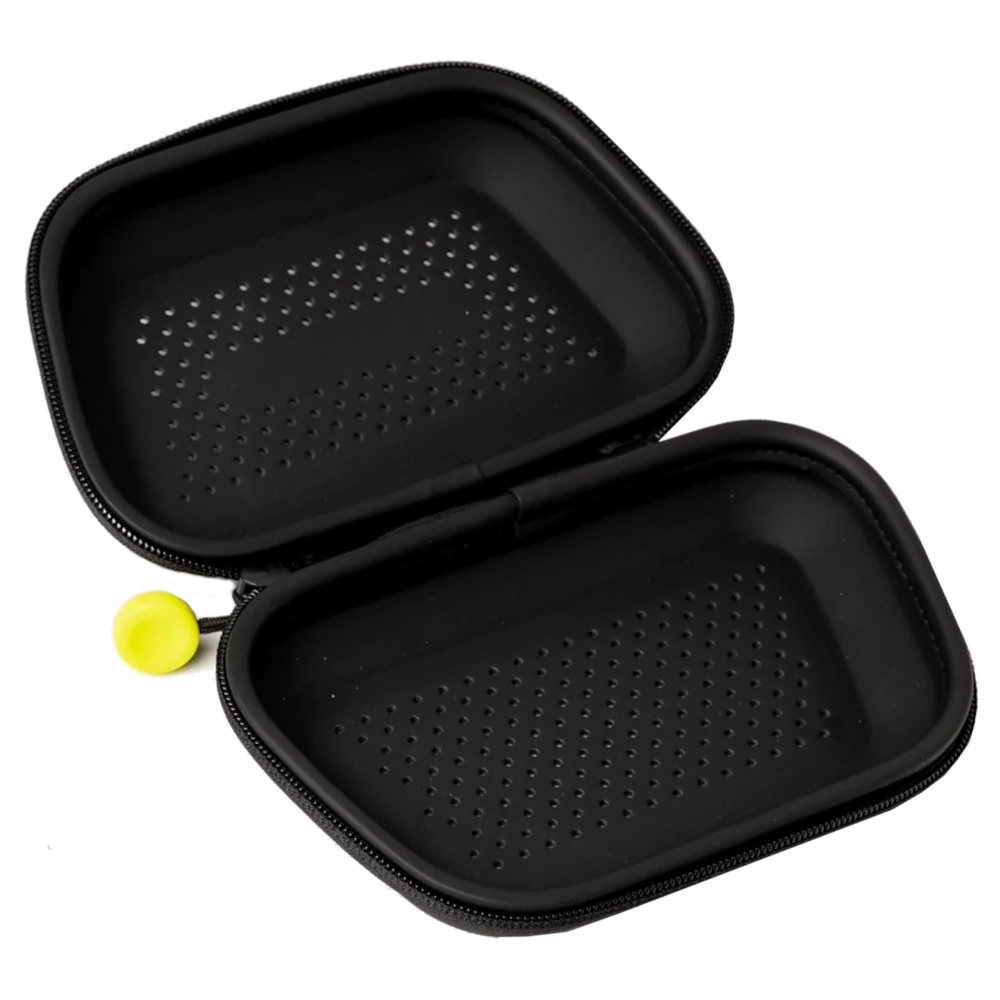 Form goggle case uzavíratelné ventilované pouzdro pro Form Smart Swim 2 (černé)